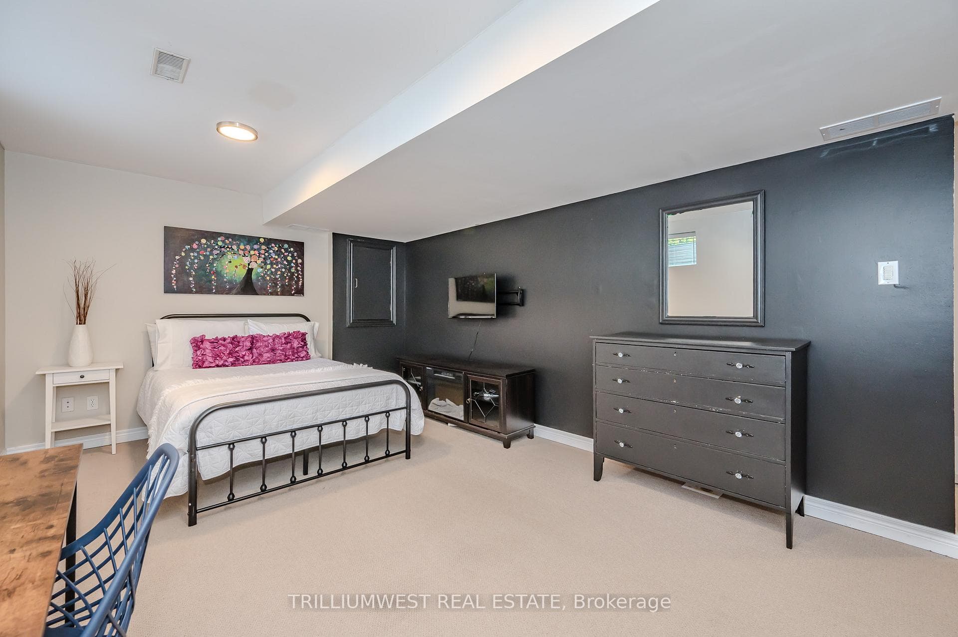 57 Marsh Crescent photo 25