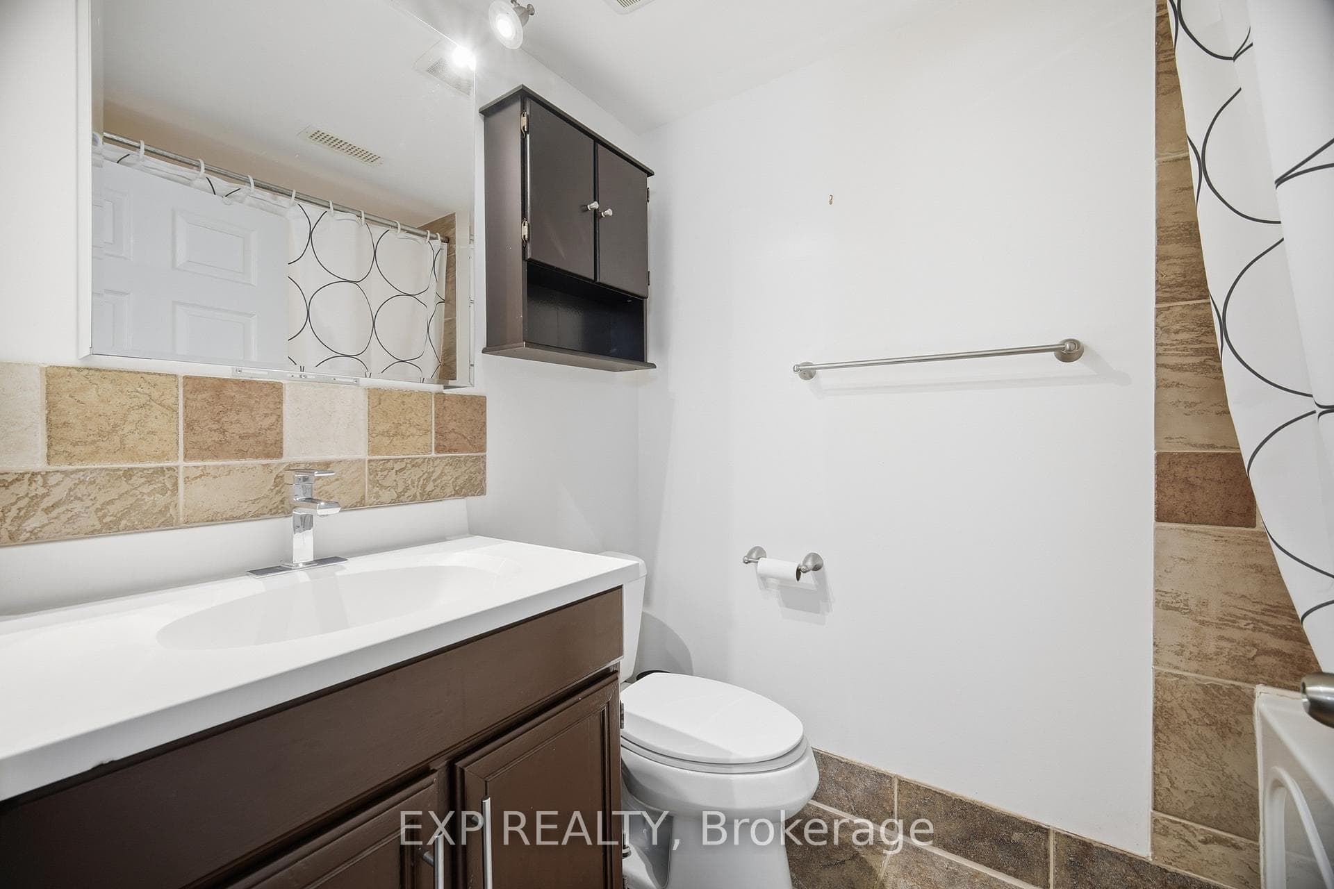 1301 Freeport Drive Unit Lower photo 19