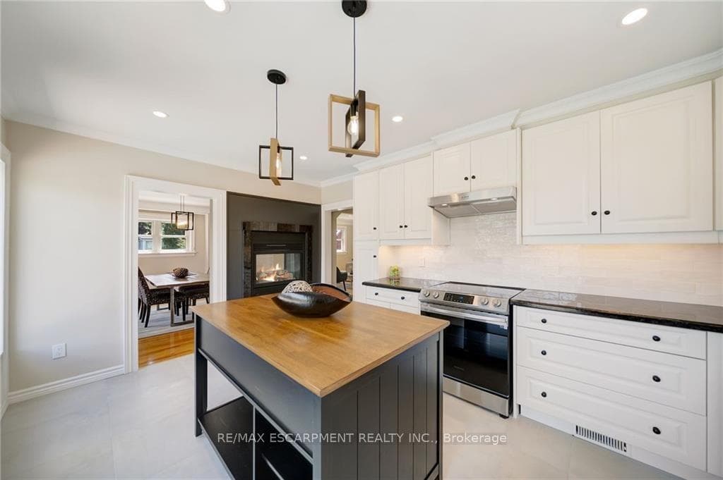 55 EAST 13TH Street photo 2