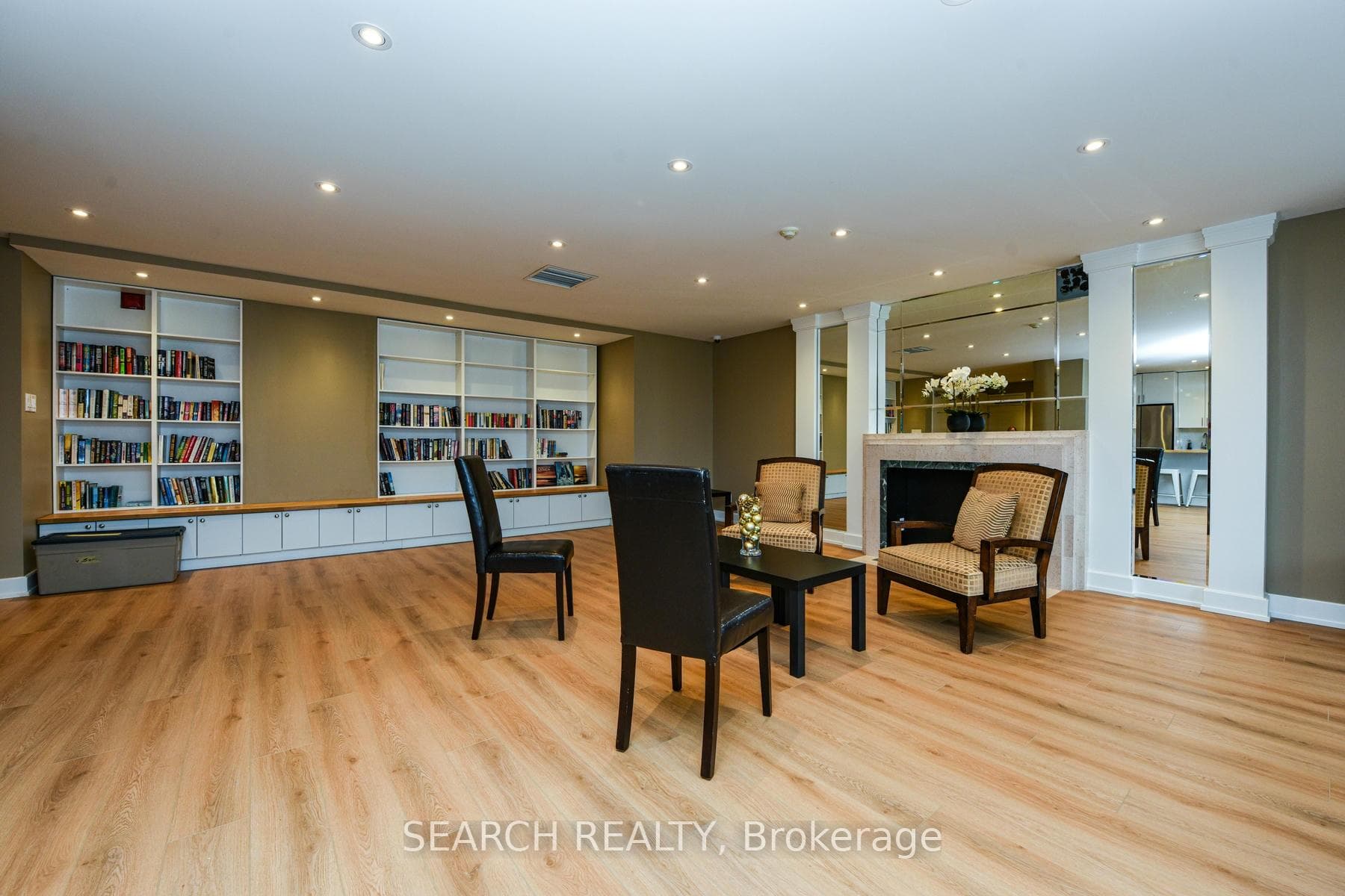 1155 Bough Beeches Boulevard Unit 101 photo 5