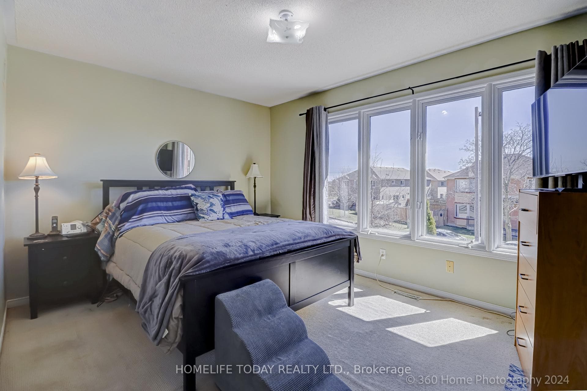 1560 Arcadia Square photo 16