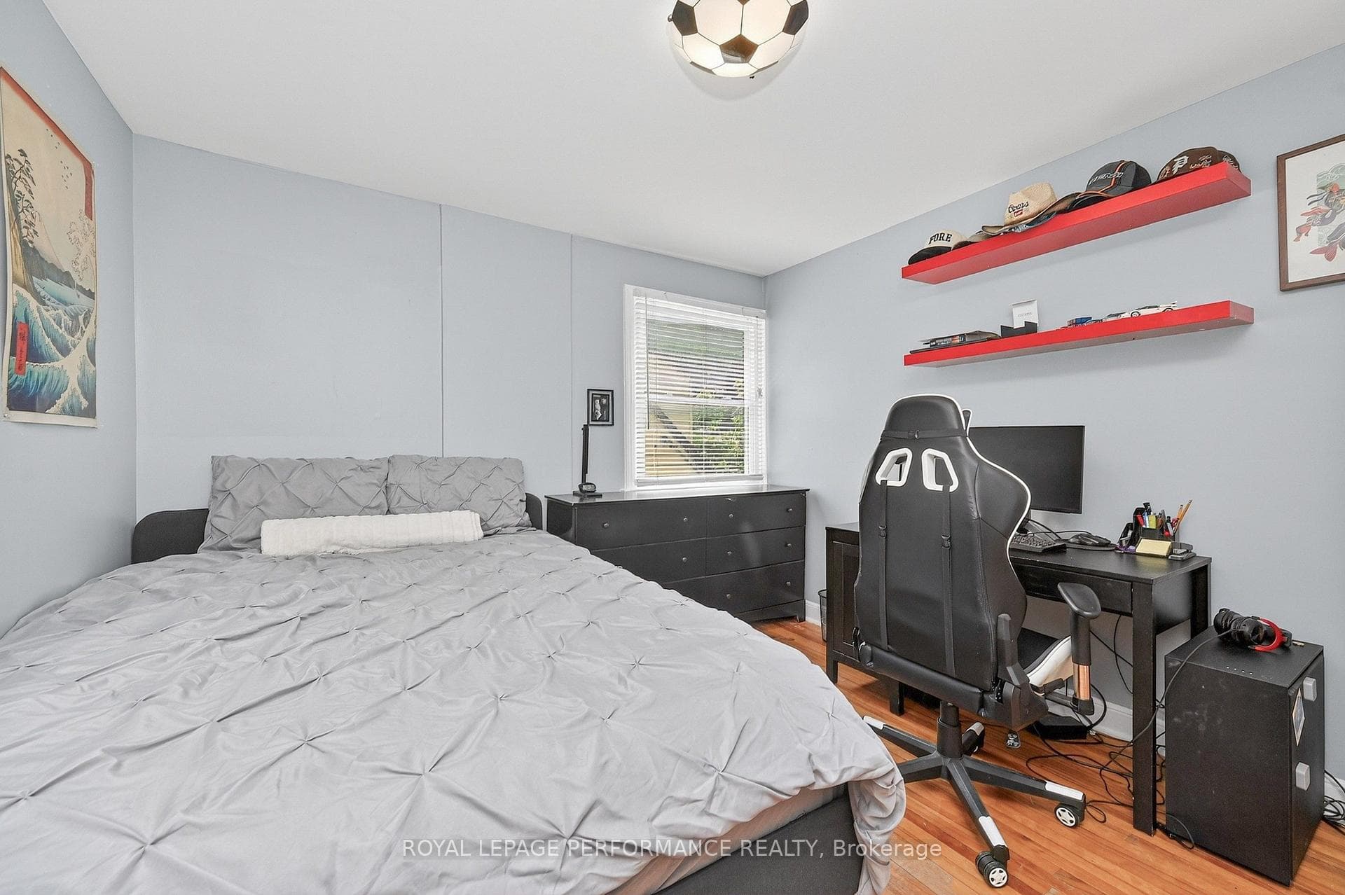 Second bedroom