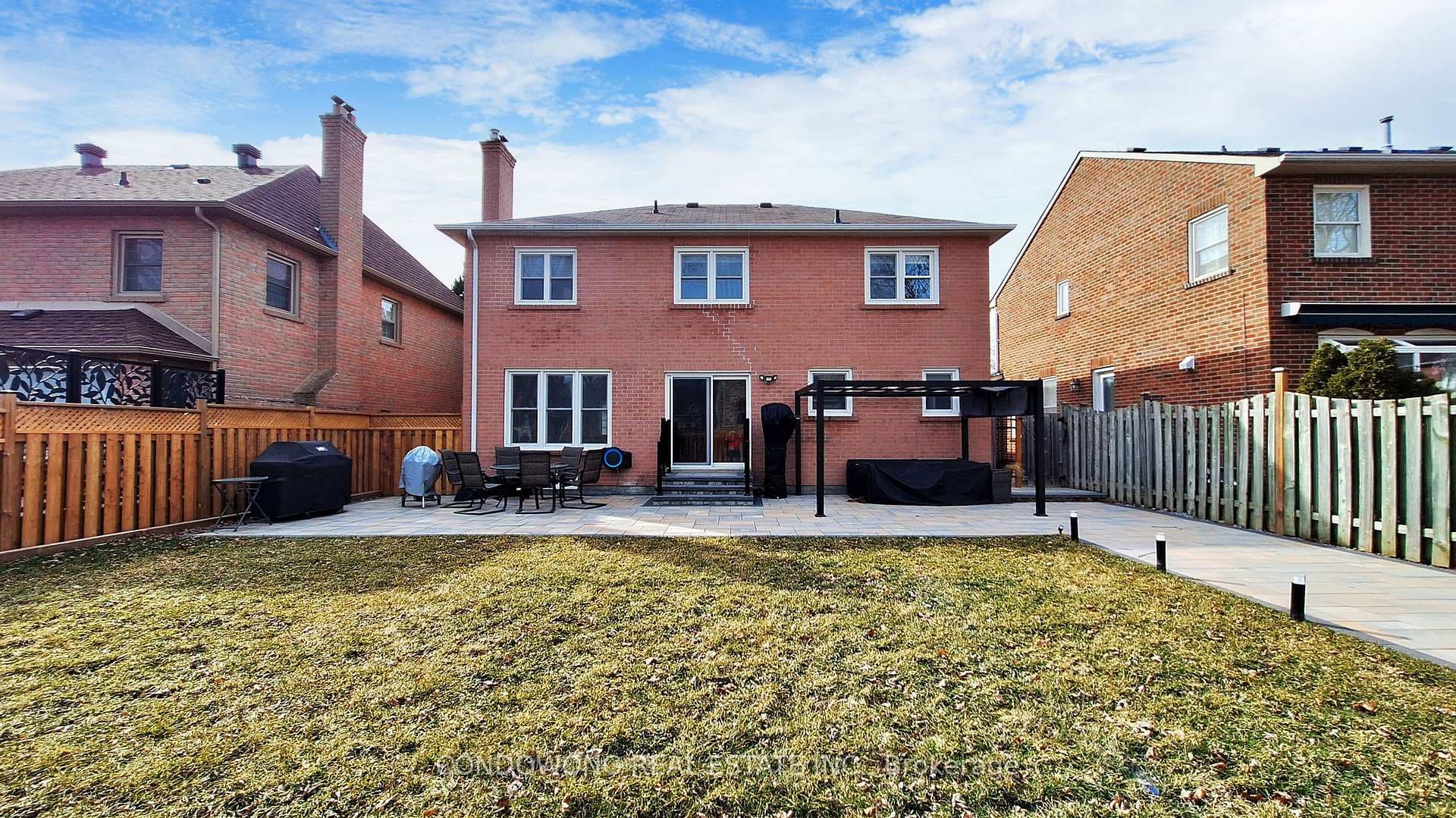 97 Longwater Chase photo 26