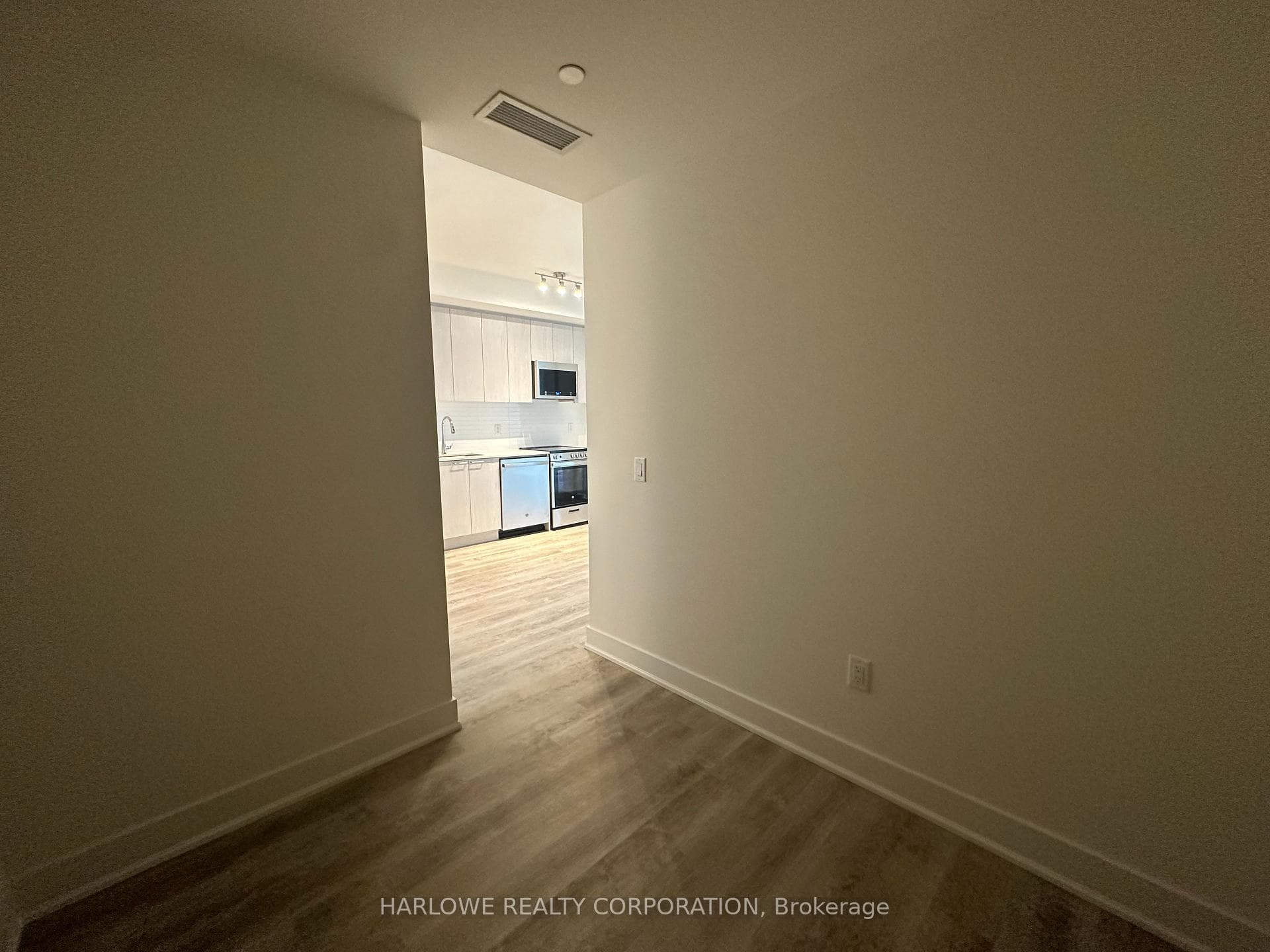 185 Deerfield Road Unit 314 photo 6