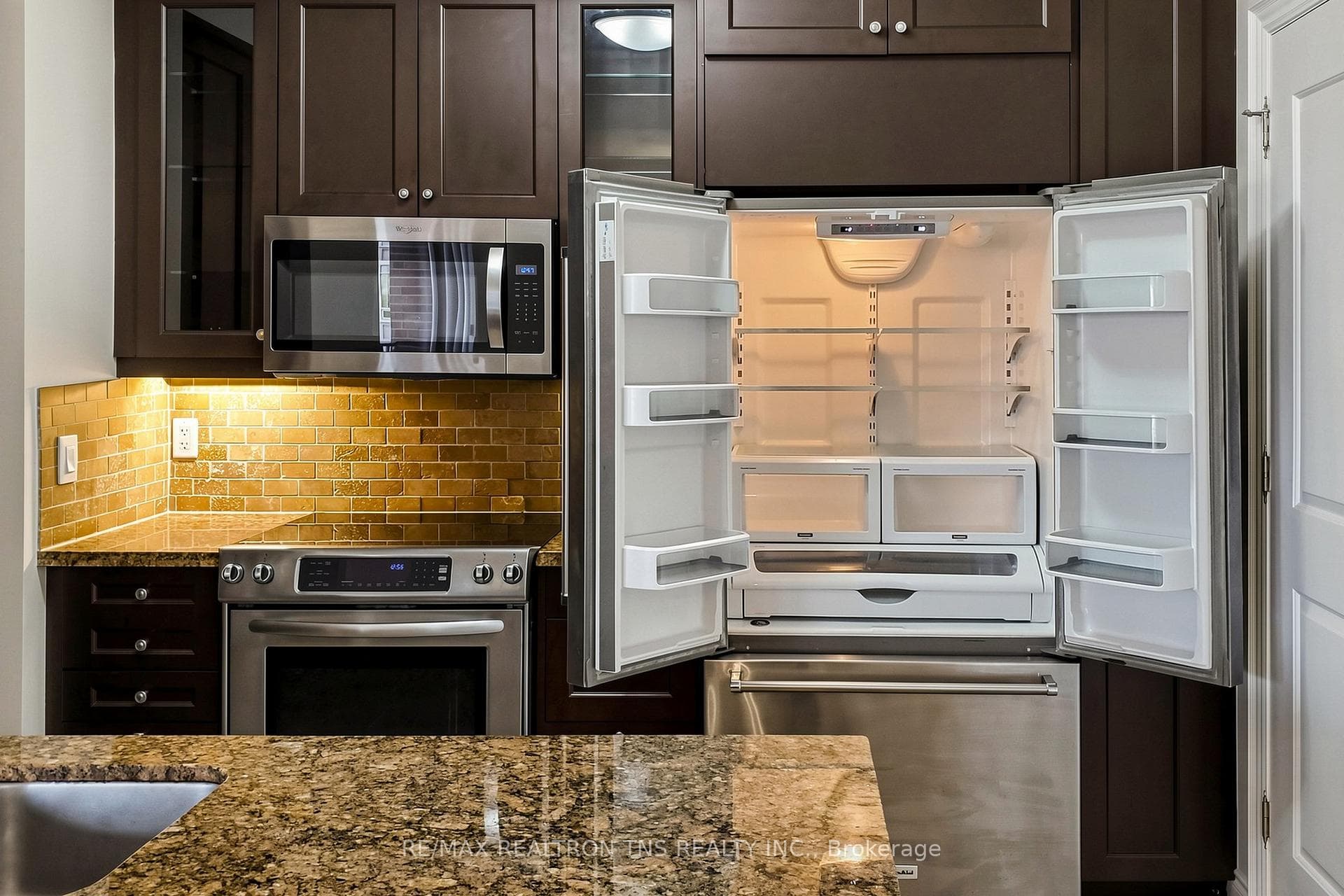 10101 Yonge Street Unit 313 photo 27
