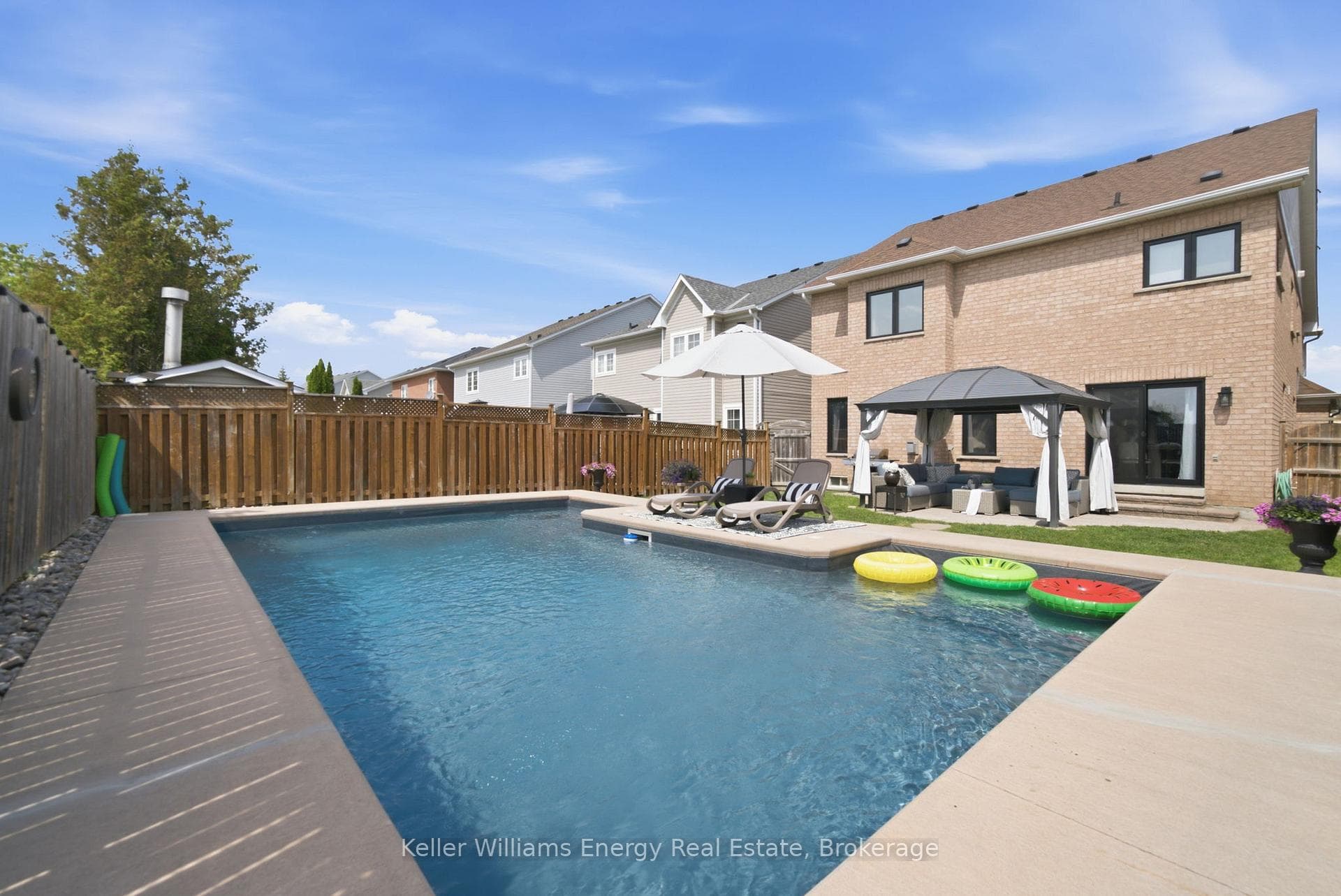 1568 Arborwood Drive photo 3
