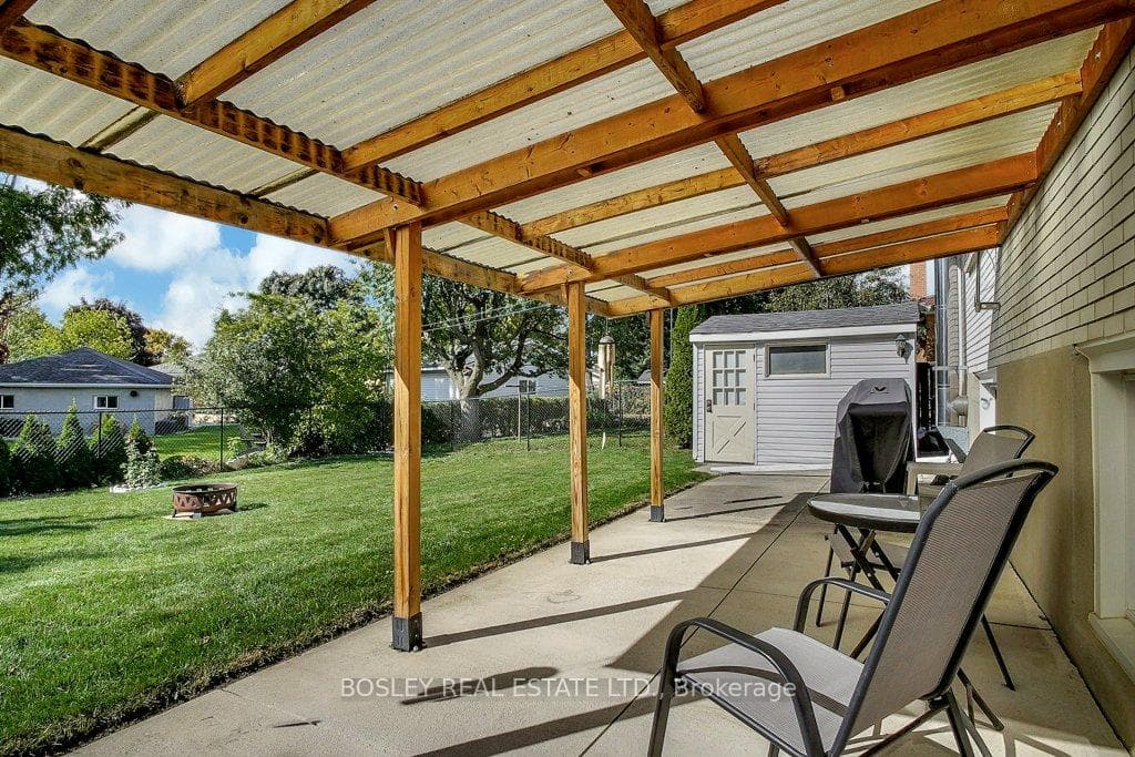 58 Secord Avenue photo 32