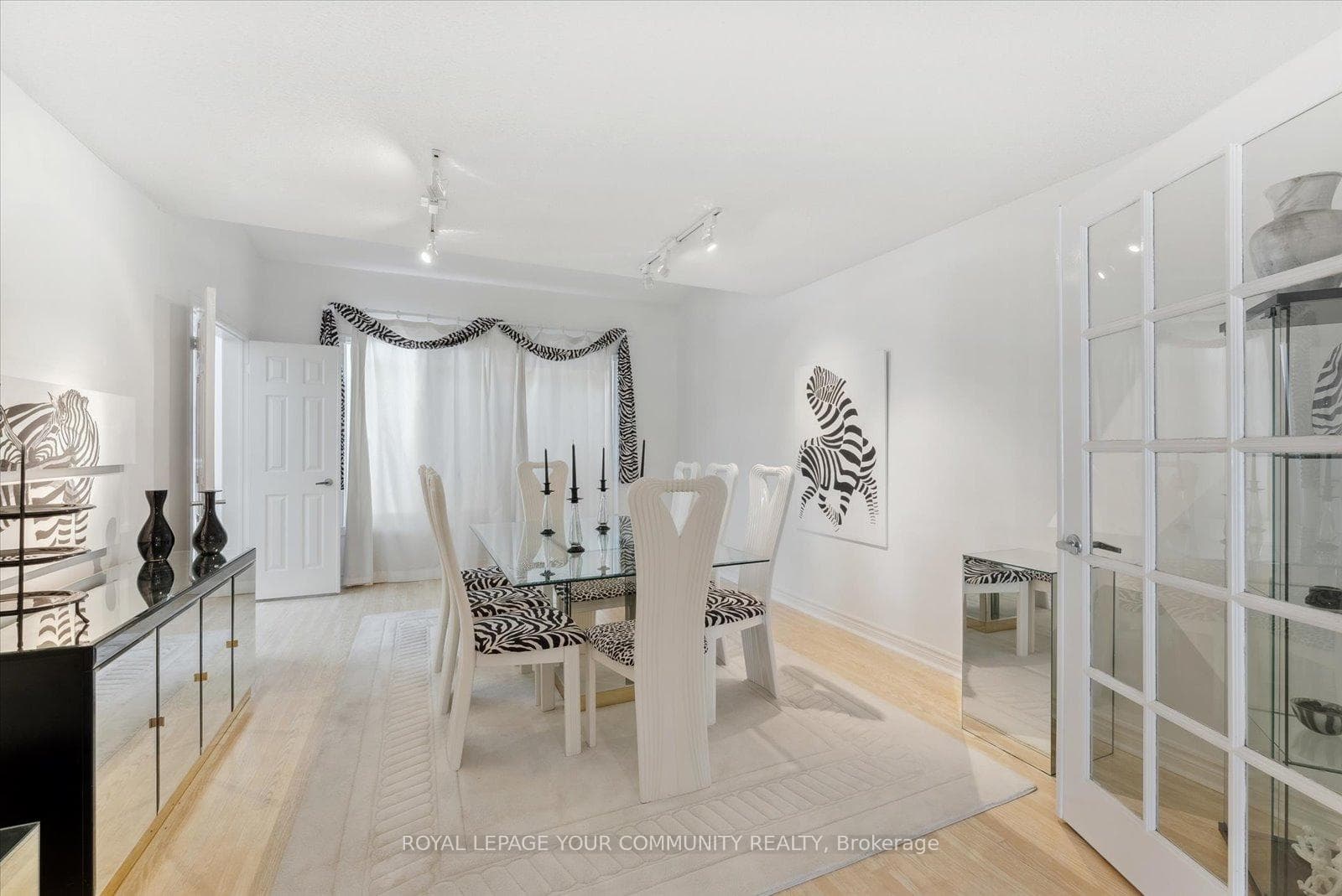 498 Elgin Mills Road photo 6