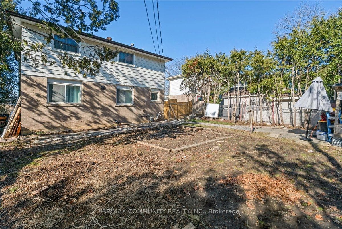 520 Elm Road photo 22