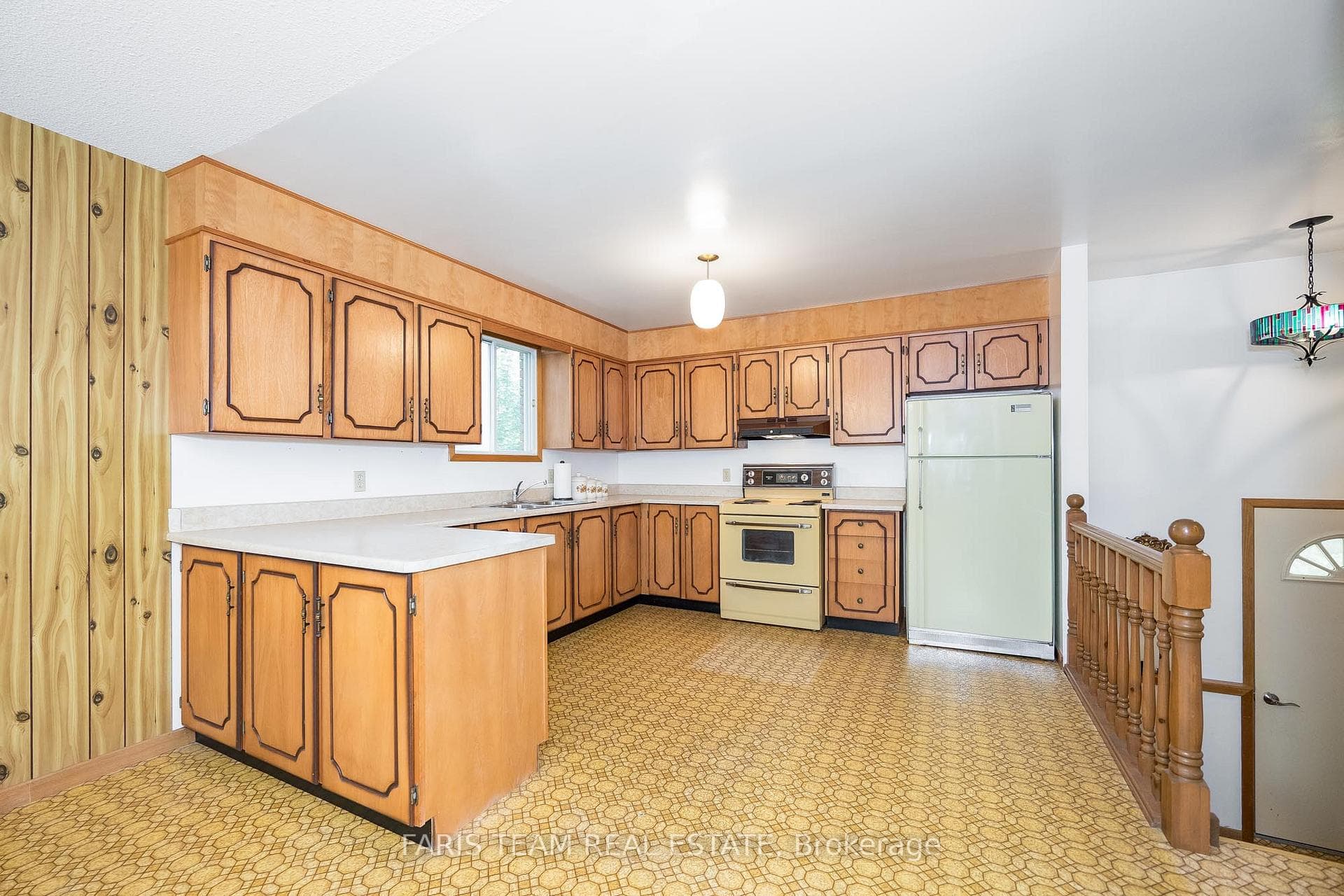20 Tall Pines Drive photo 4
