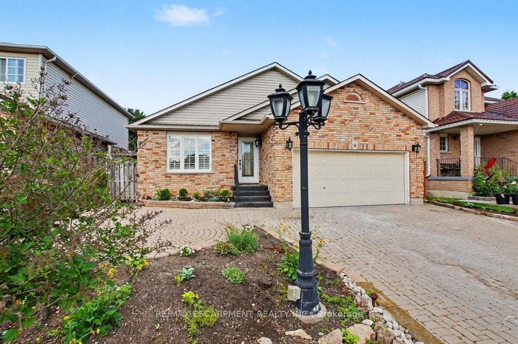 6 Theodore Drive photo 2