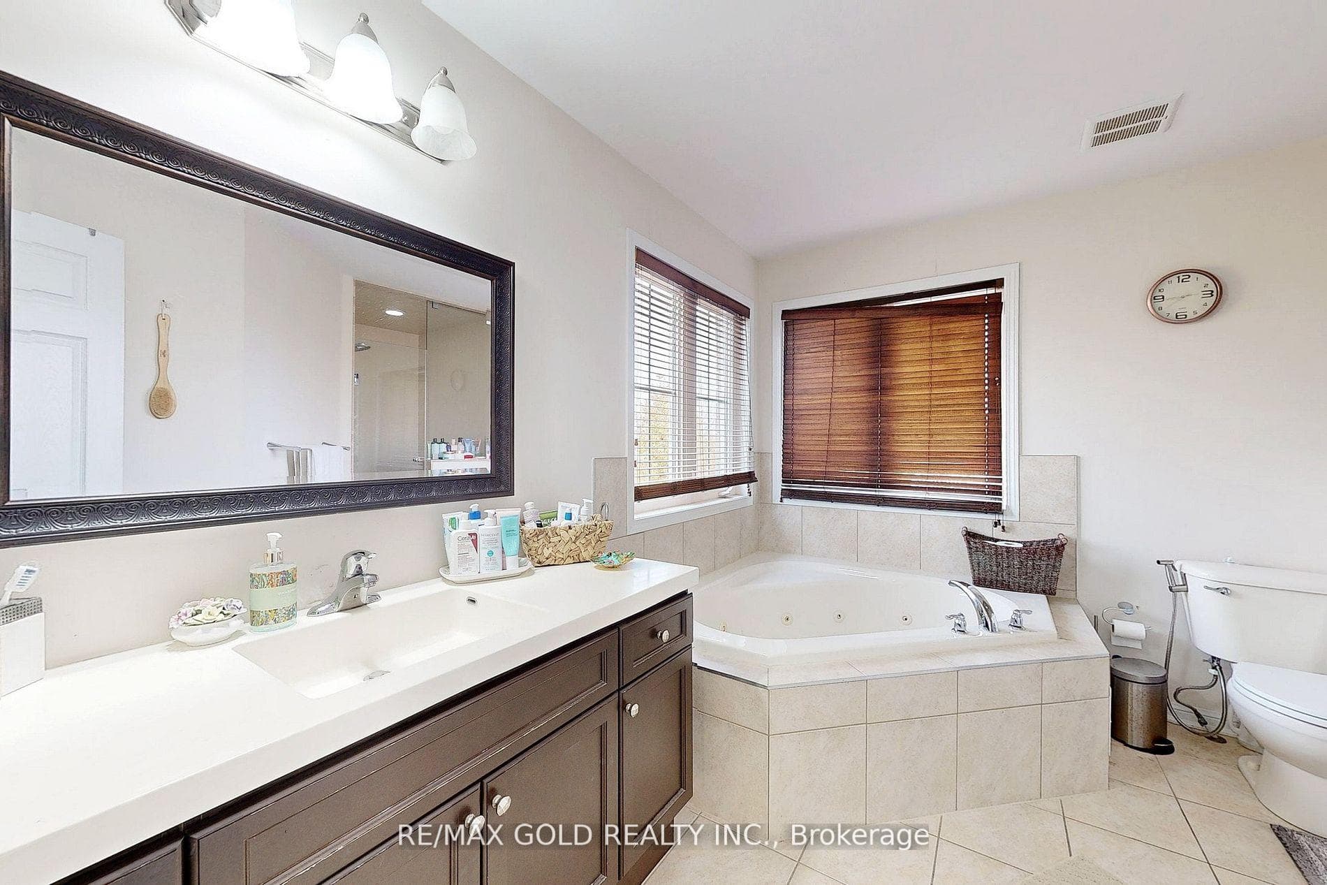 301 Peregrine Way Unit Upper photo 26