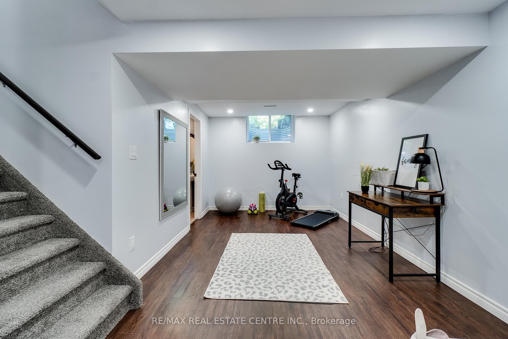 300 Fallowfield Drive Unit 11 photo 26