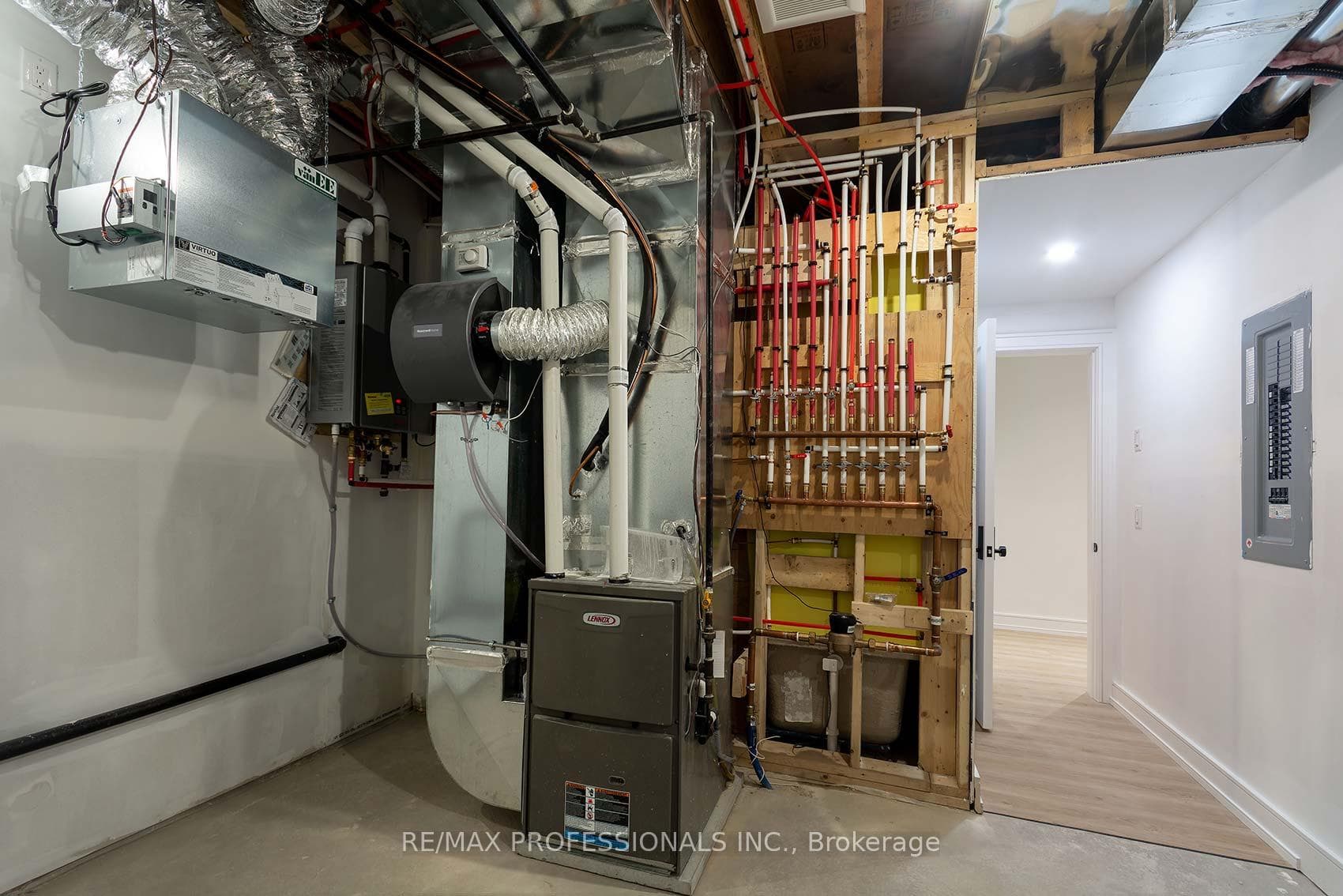18 Fairholme Avenue photo 33