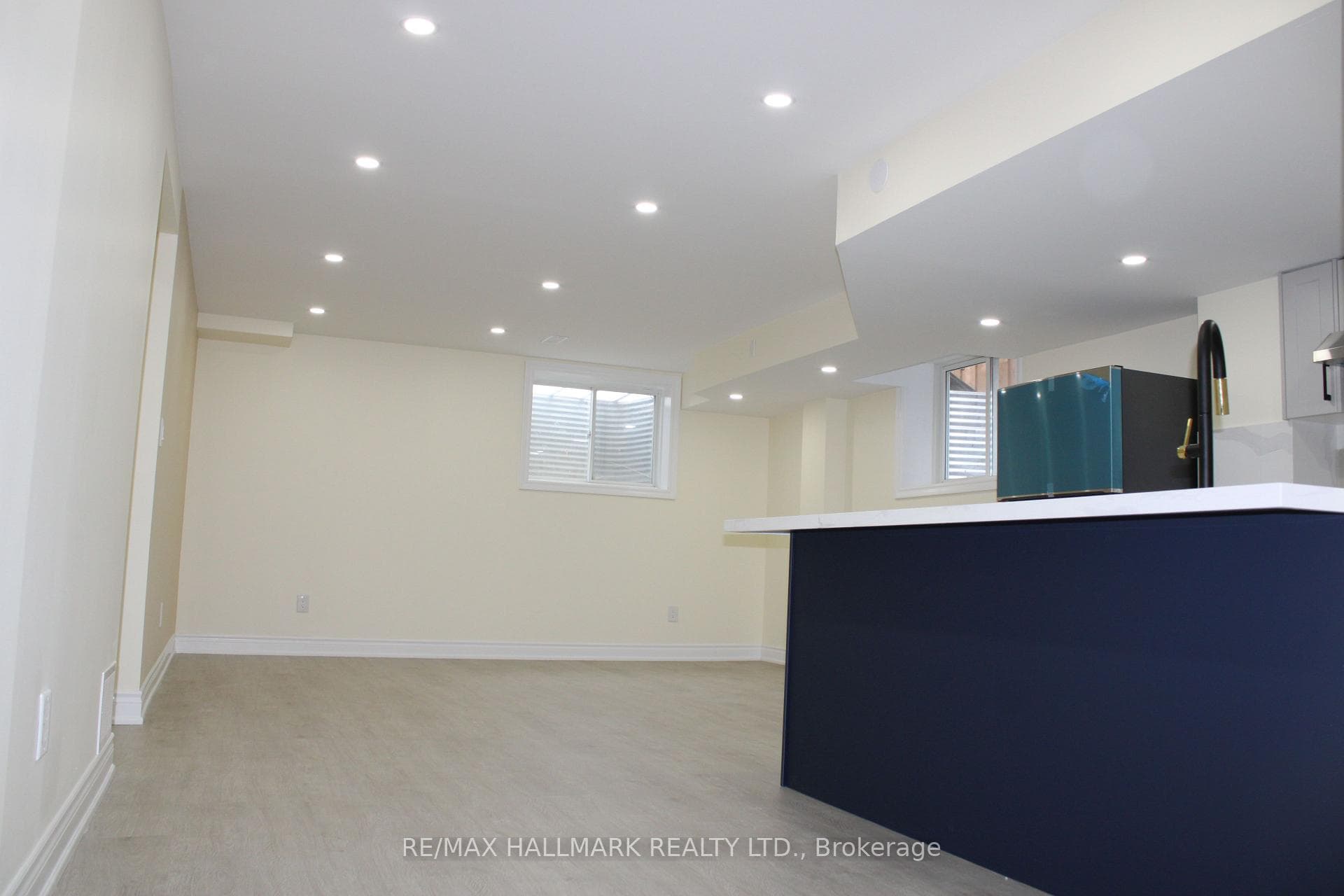 32 Huggins Drive photo 12