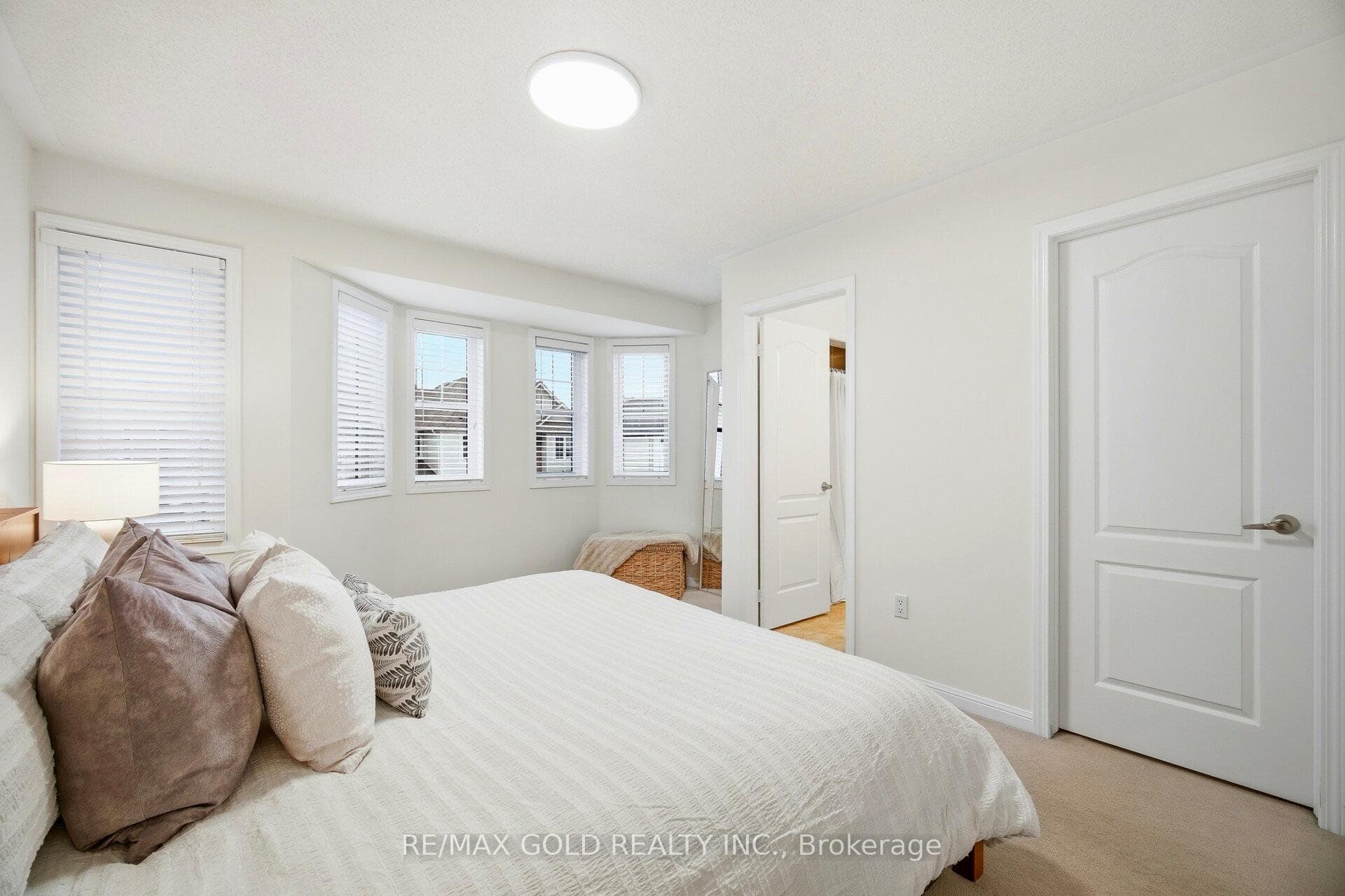 920 Sprague Place photo 20