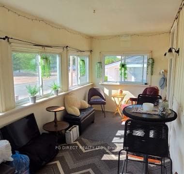 487 Mattawan Street photo 7