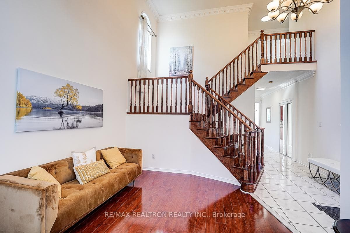 22 Alfred Paterson Drive photo 13