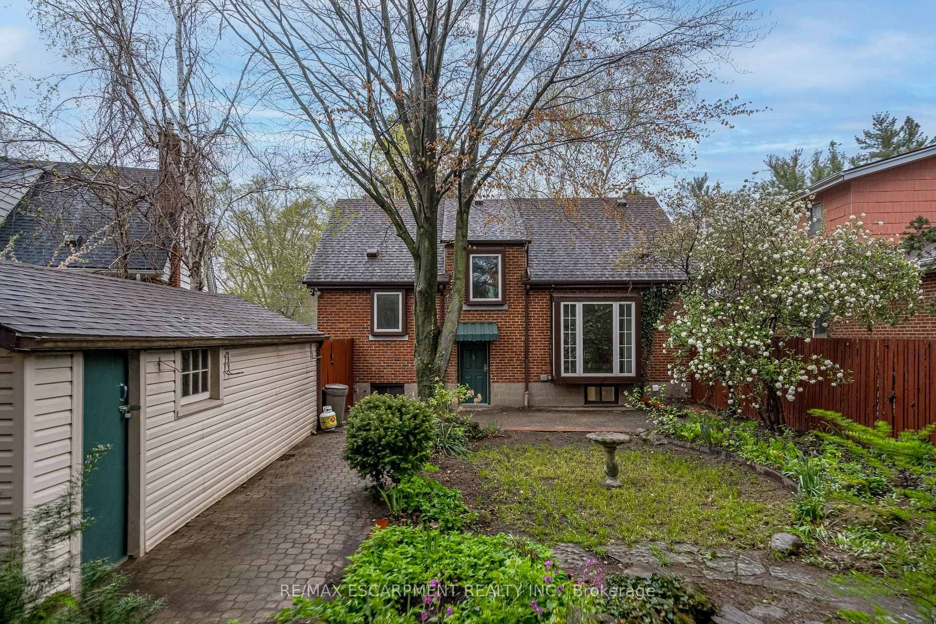 63 Binkley Crescent photo 36