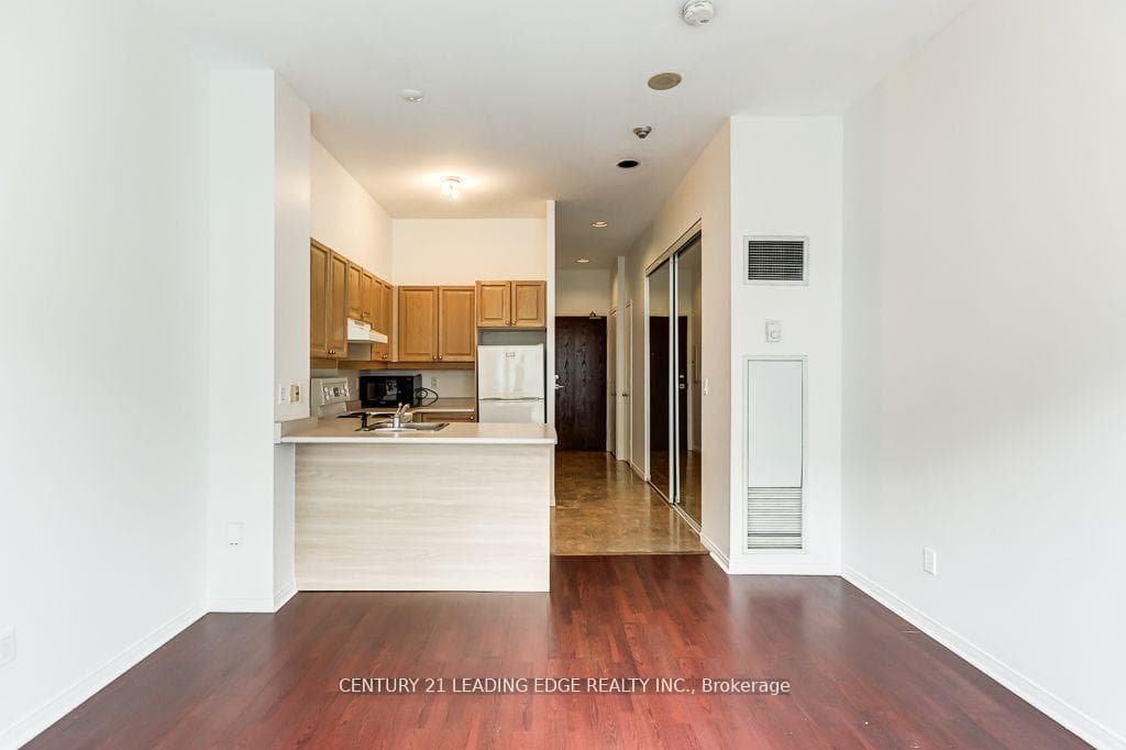 7 King Street Unit 802 photo 14