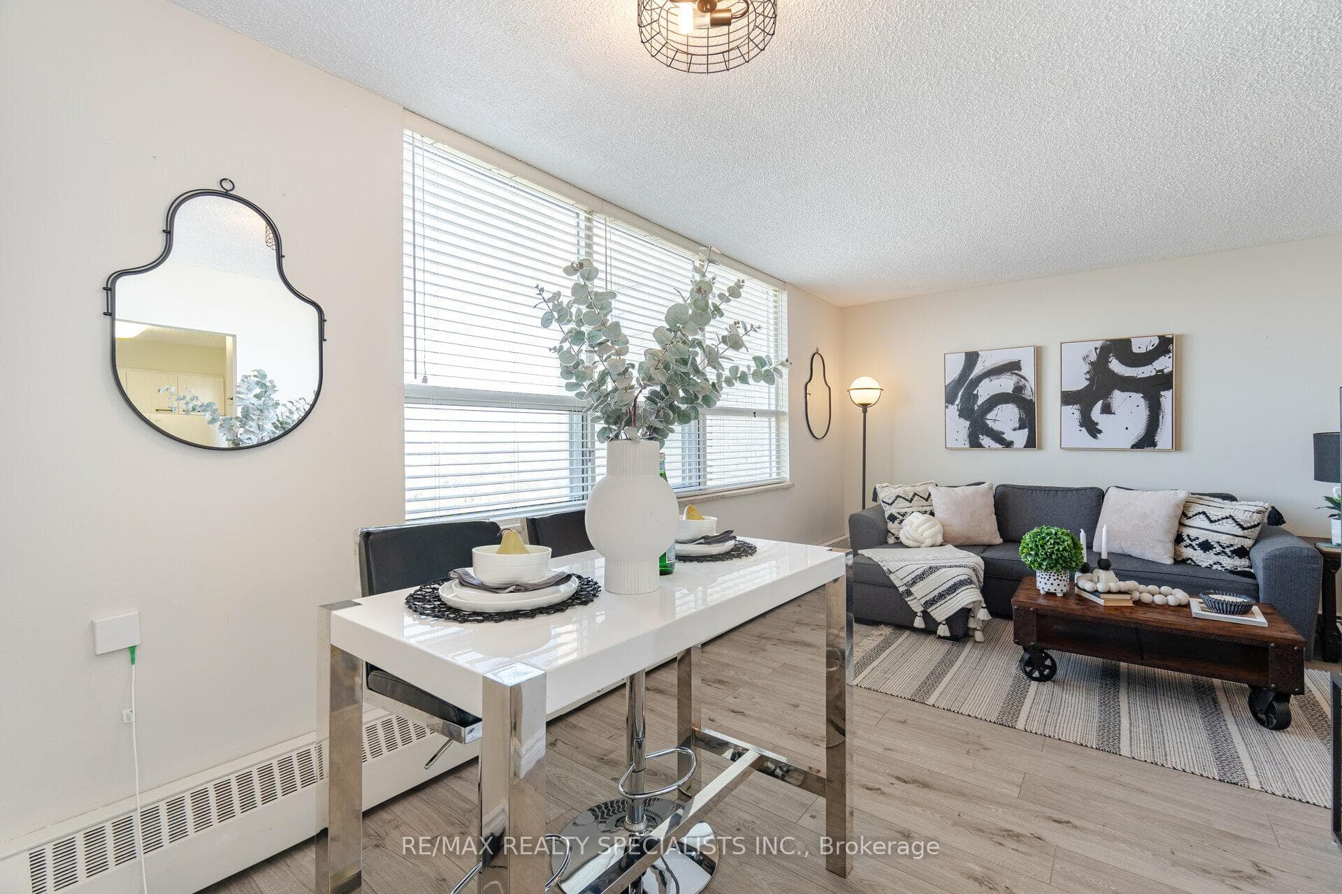 5 Parkway Forest Drive Unit 1808 photo 15