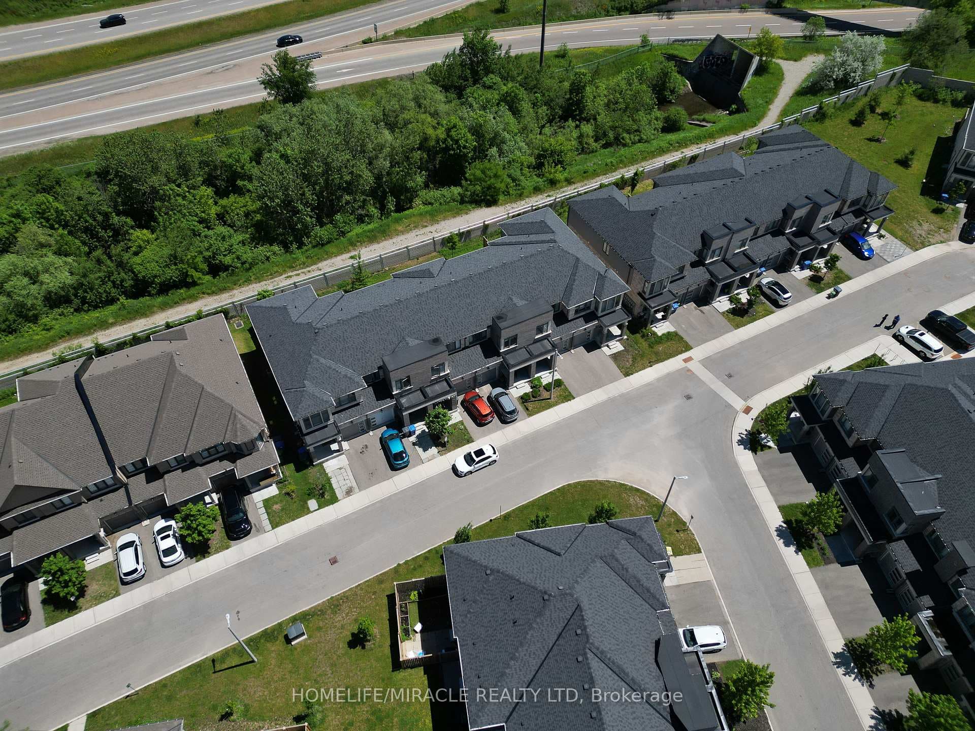 166 DEERPATH Drive Unit 32 photo 24