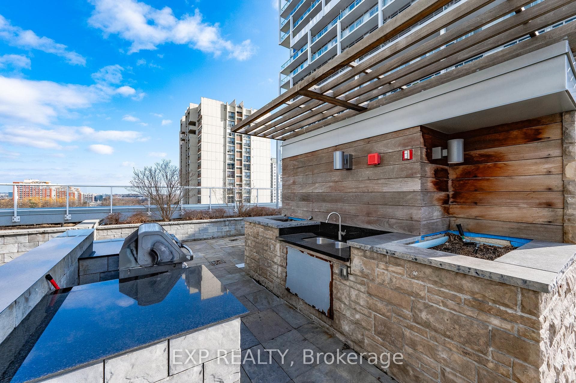 65 Speers Road Unit 227 photo 25