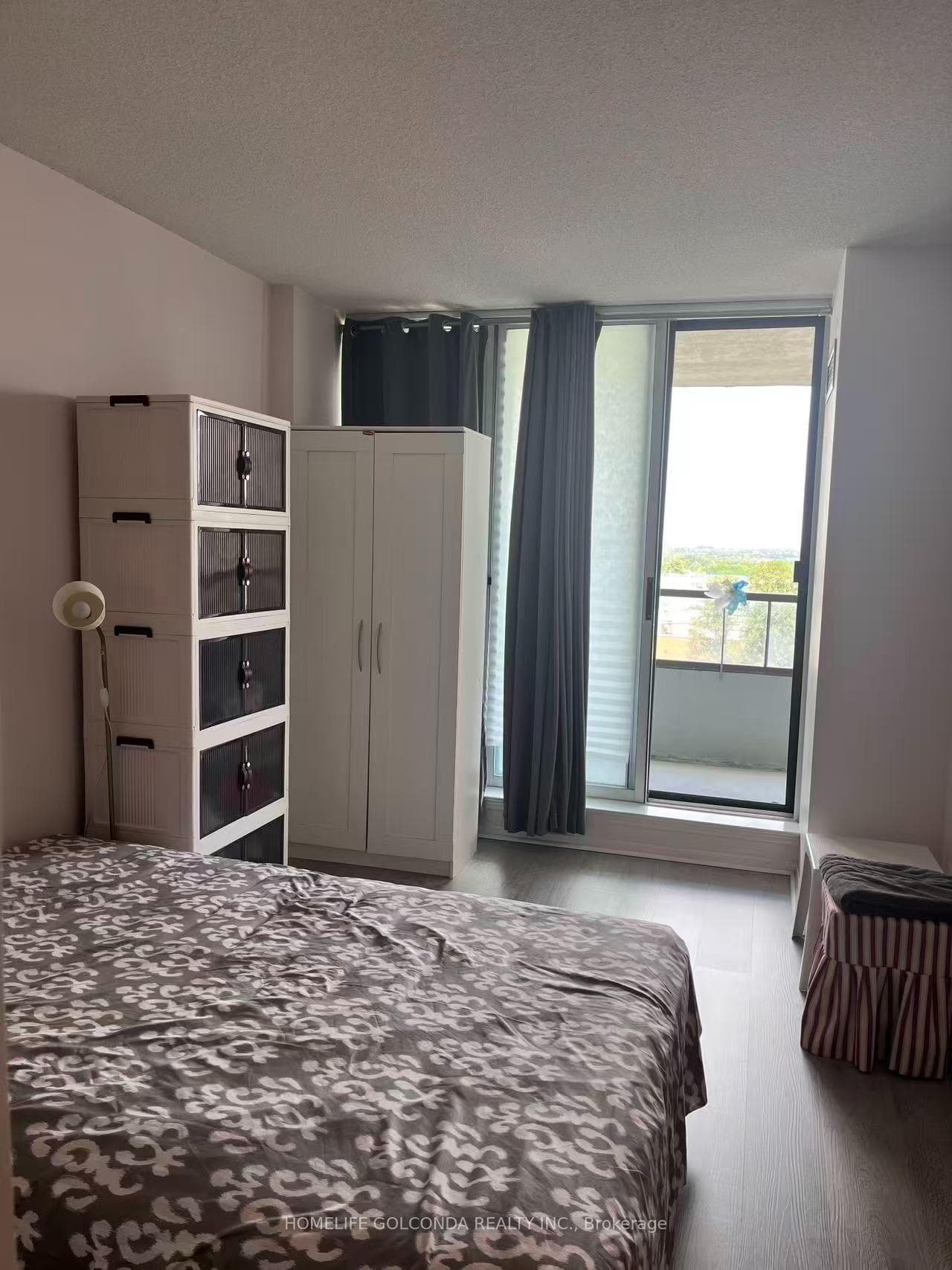 330 Alton Towers Circle Unit 912 photo 11
