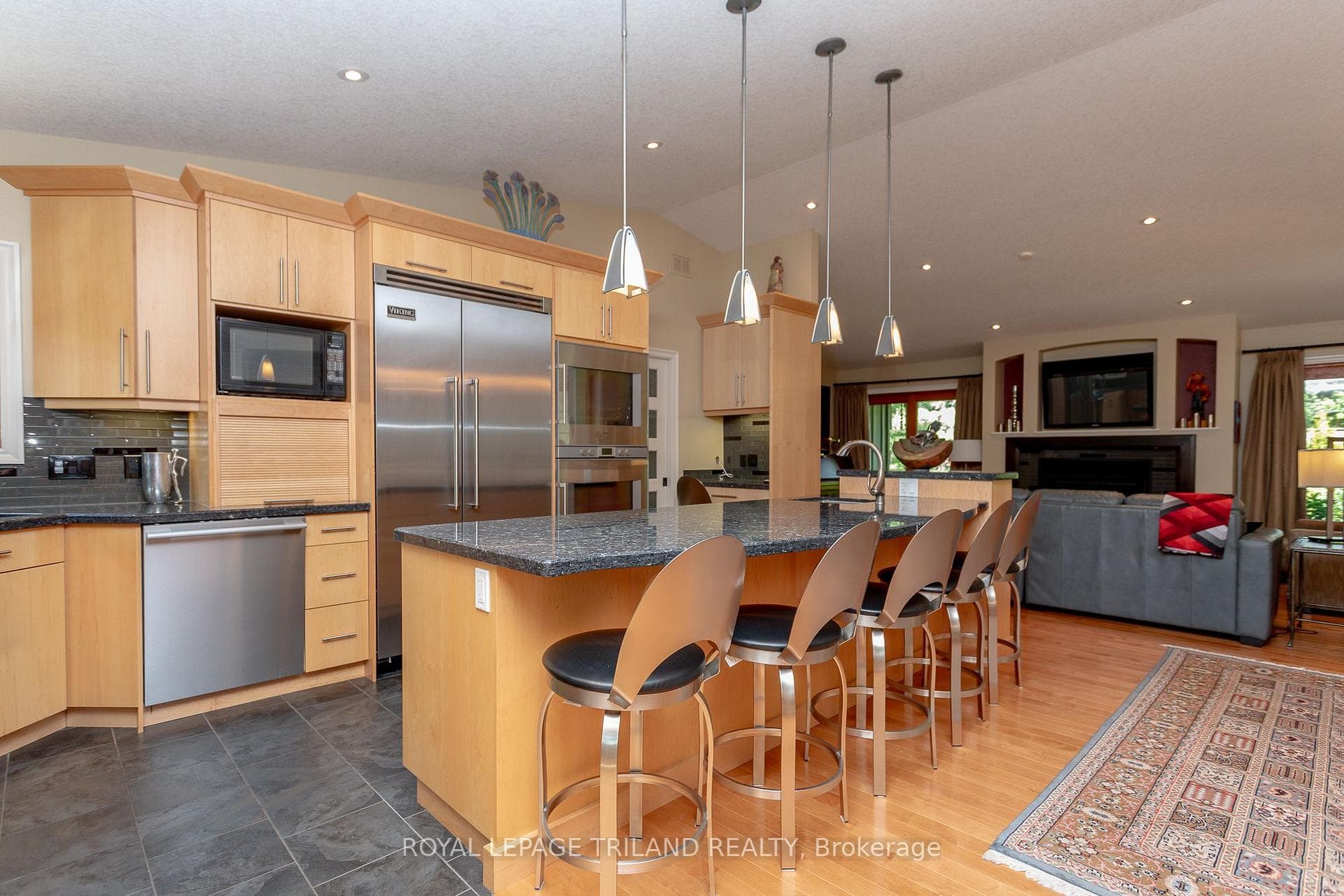 104 Bloomfield Drive photo 14