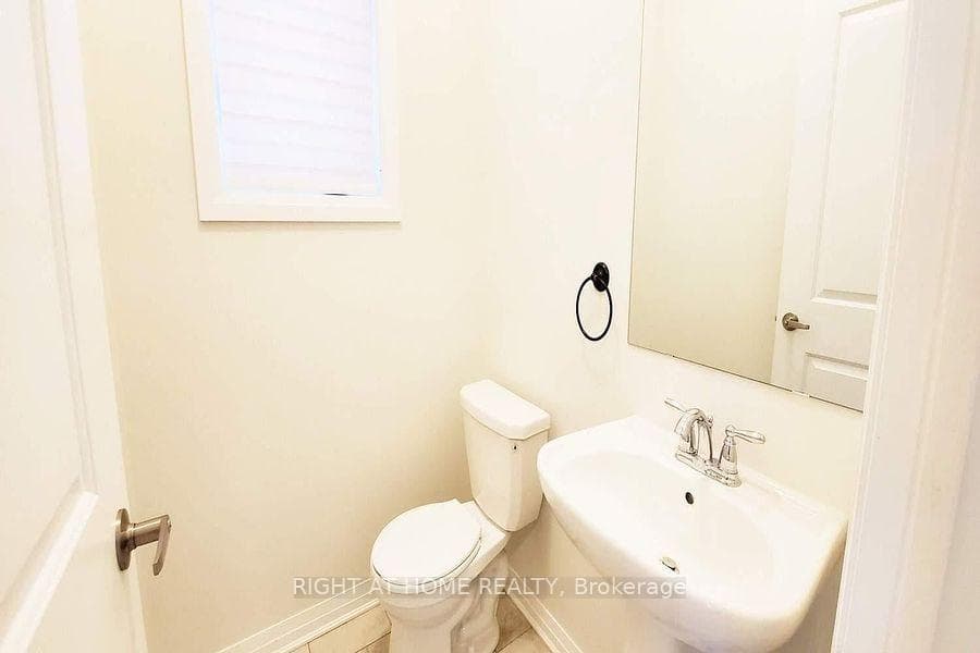 4062 Maitland Street photo 3