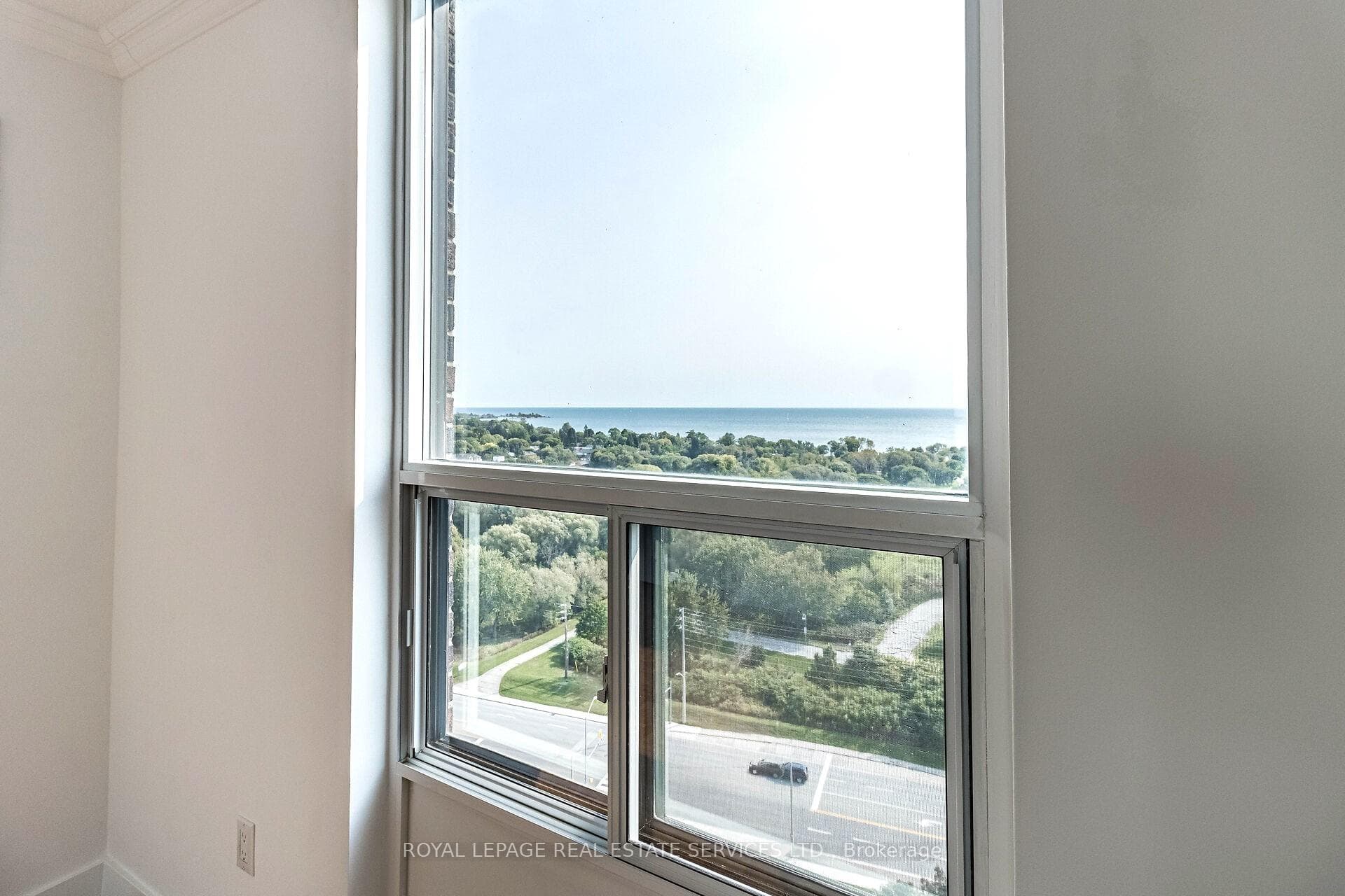 1515 Lakeshore Road Unit 1804 photo 27