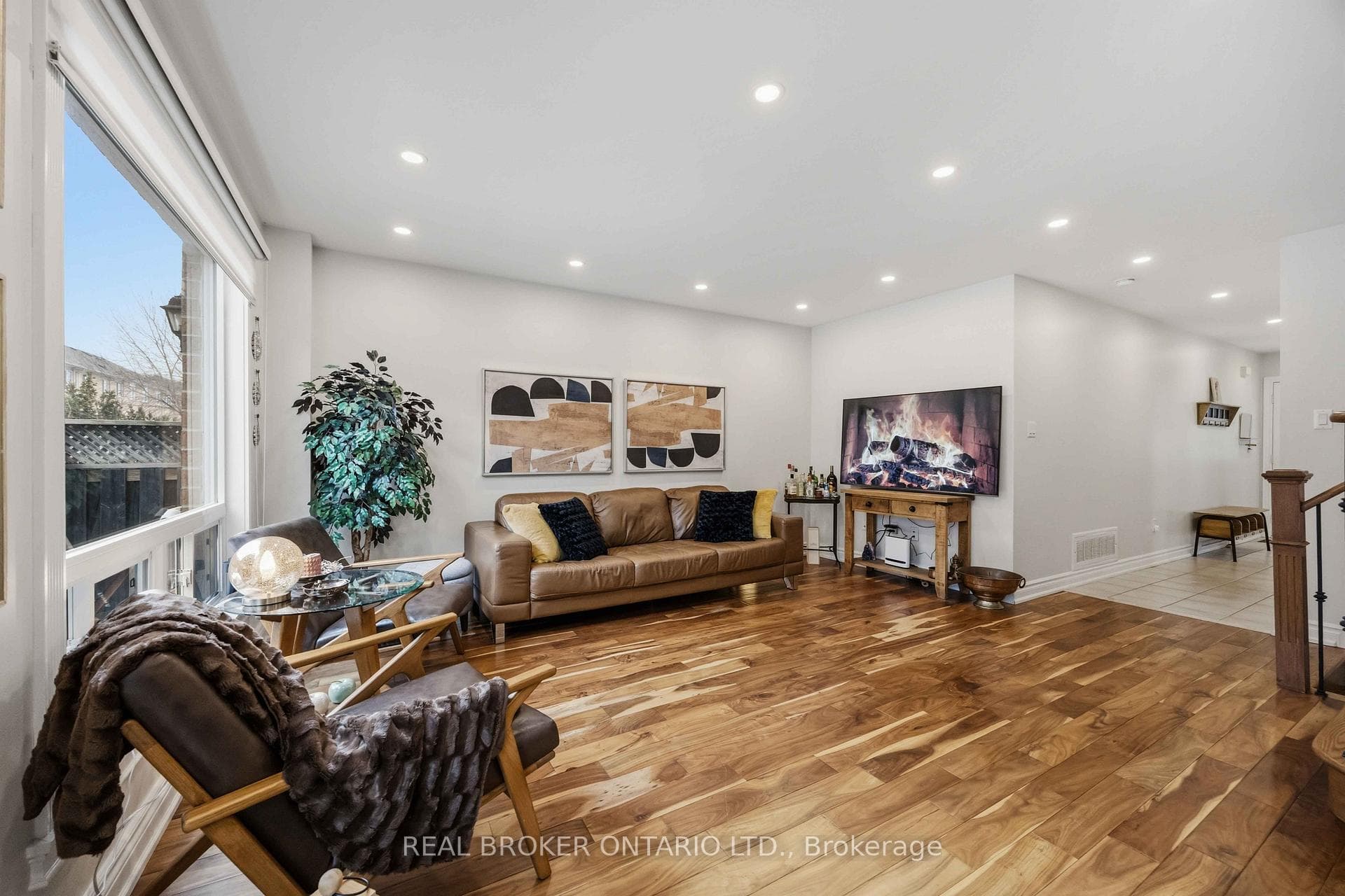 107 Rideau Drive photo 8