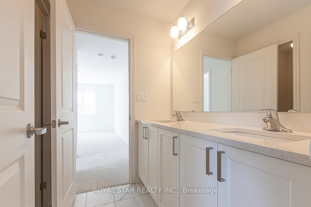 78 Bluebird Boulevard photo 35