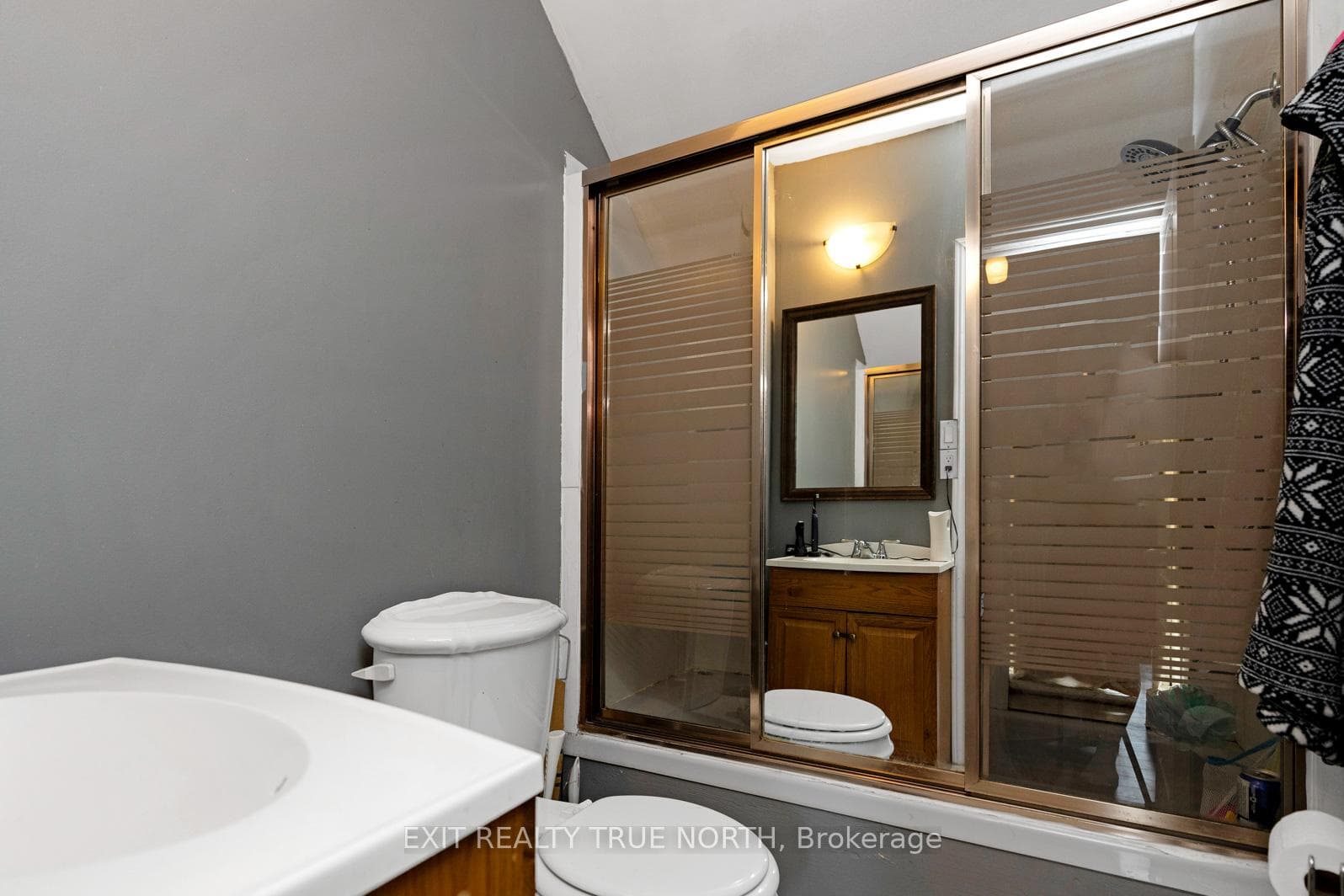 1132 4th Avenue photo 16