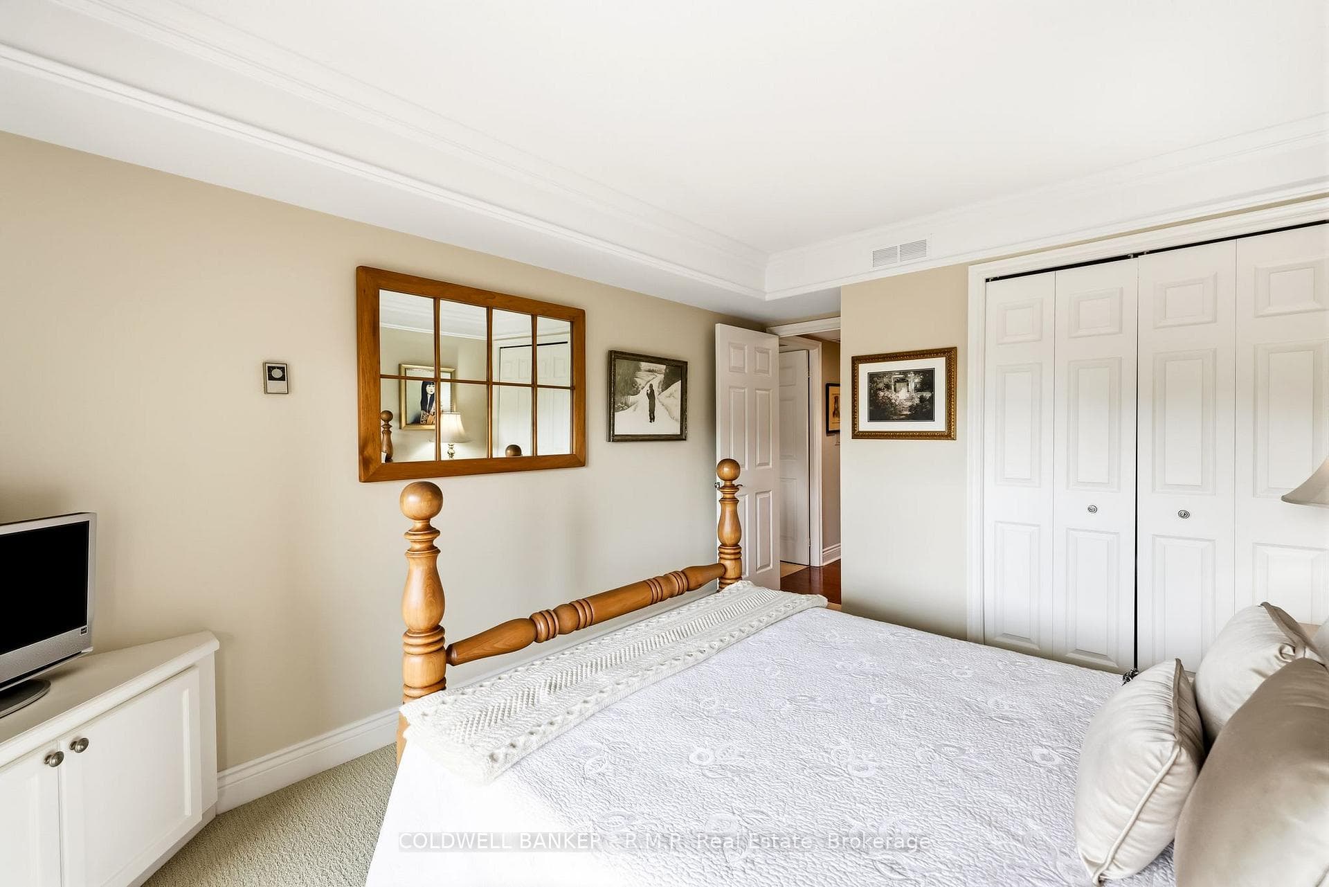 900 Wilson Road Unit 305 photo 38