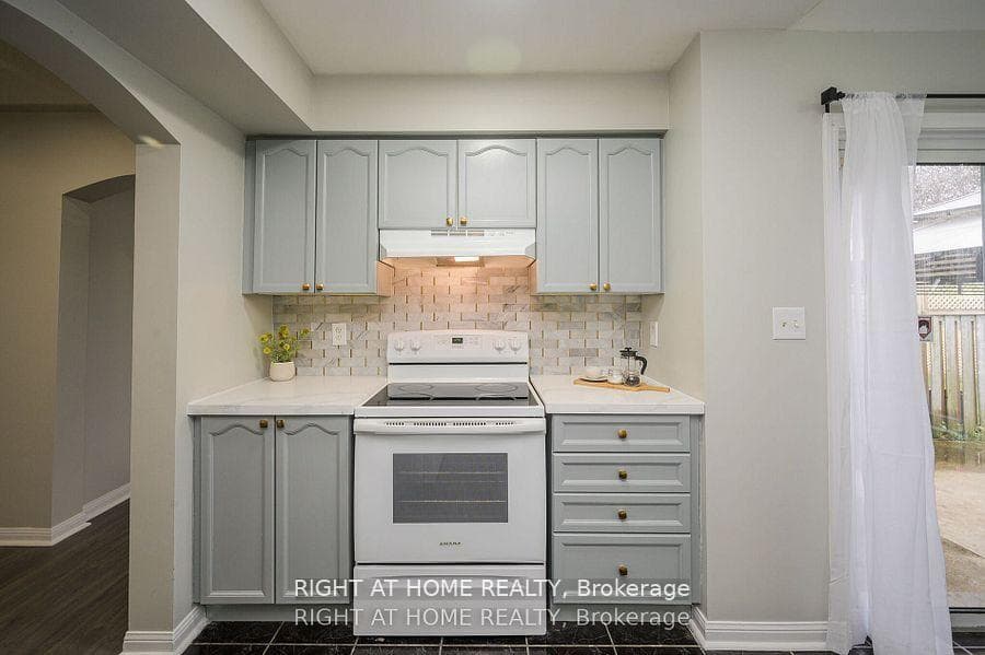 1724 Samuelson Circle photo 12