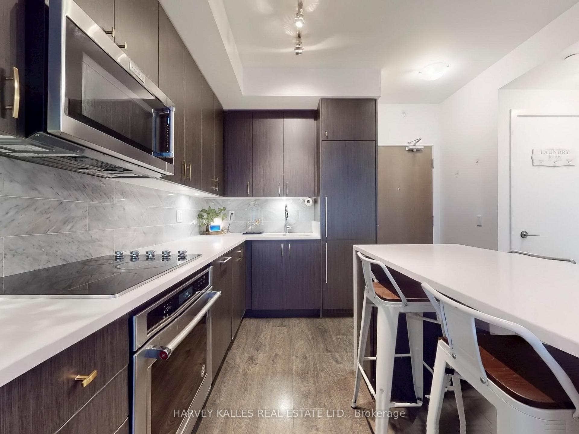 38 Iannuzzi Street Unit 304 photo 15