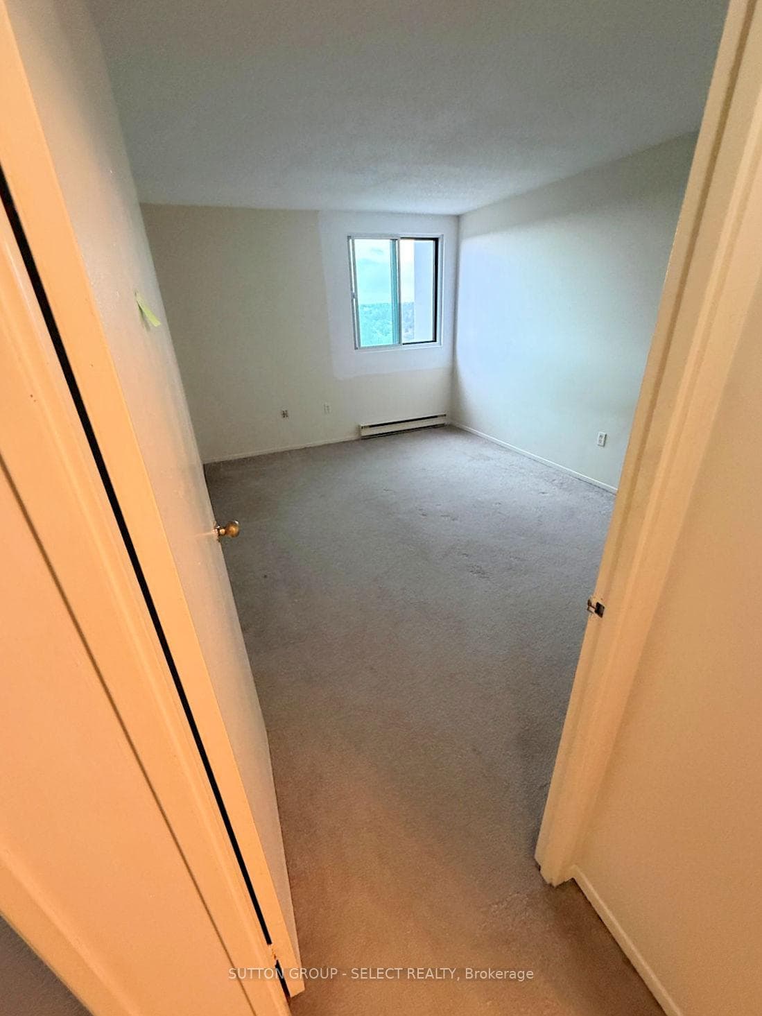 600 Grenfell Drive Unit 810 photo 17