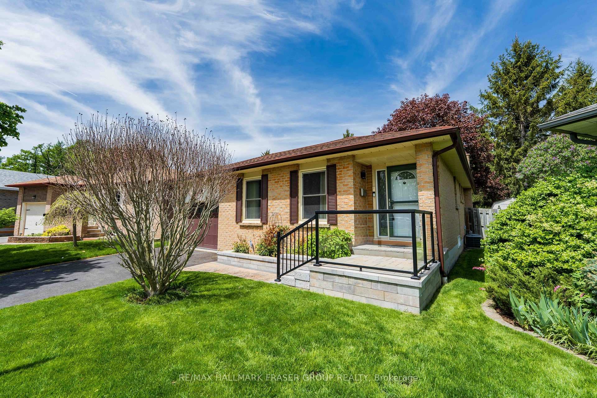 59 Regency Crescent photo 35