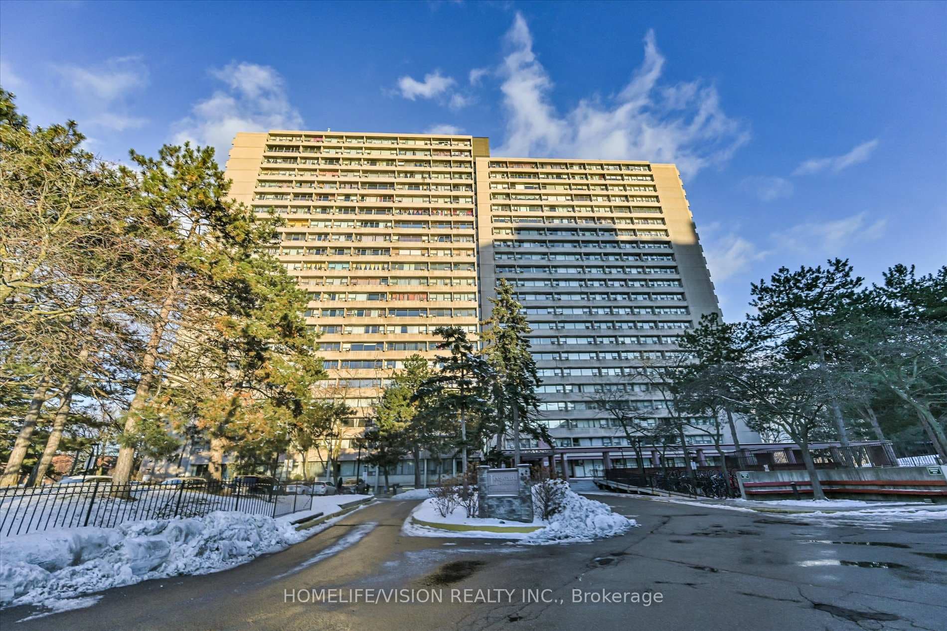 100 Leeward Glenway Unit 202 photo 1