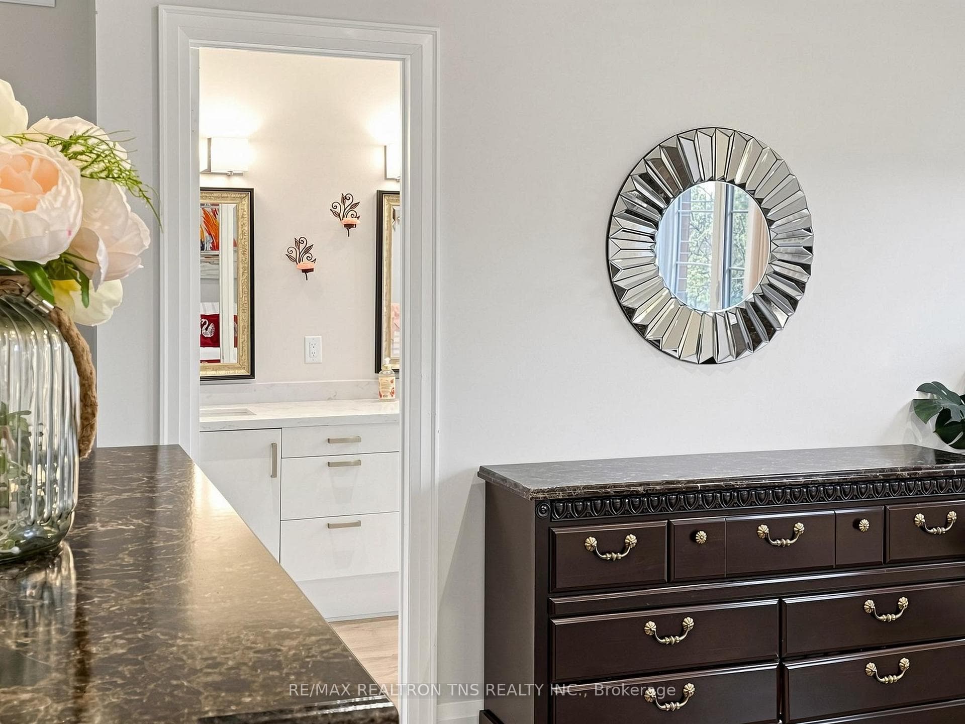 47 Divon Lane photo 32