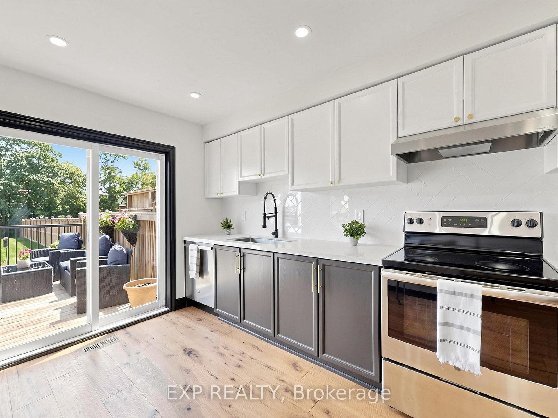 101 Mccurdy Drive photo 12