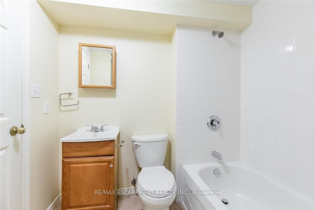 16 GARROW Drive photo 23