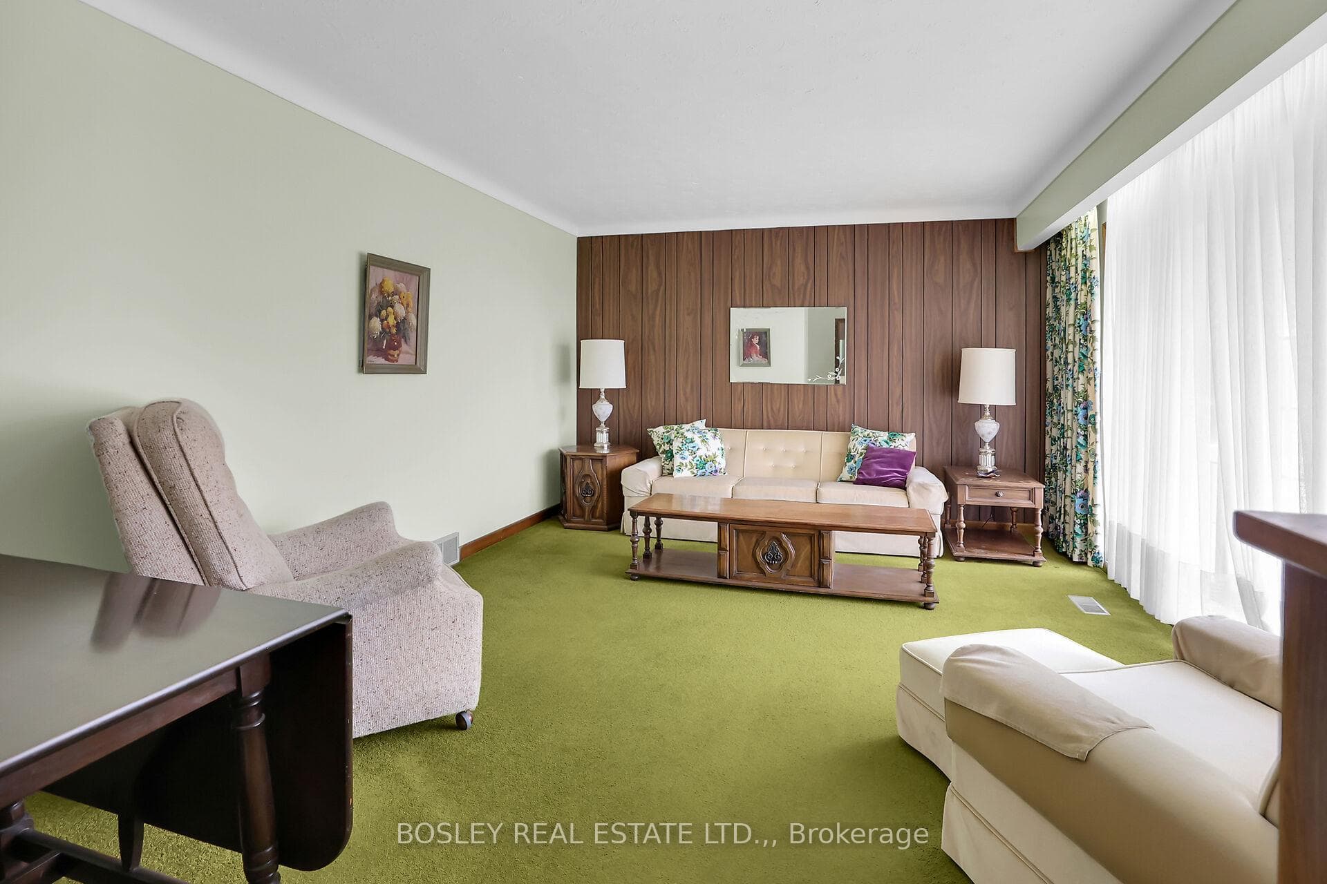 1320 Niagara Stone Road photo 3