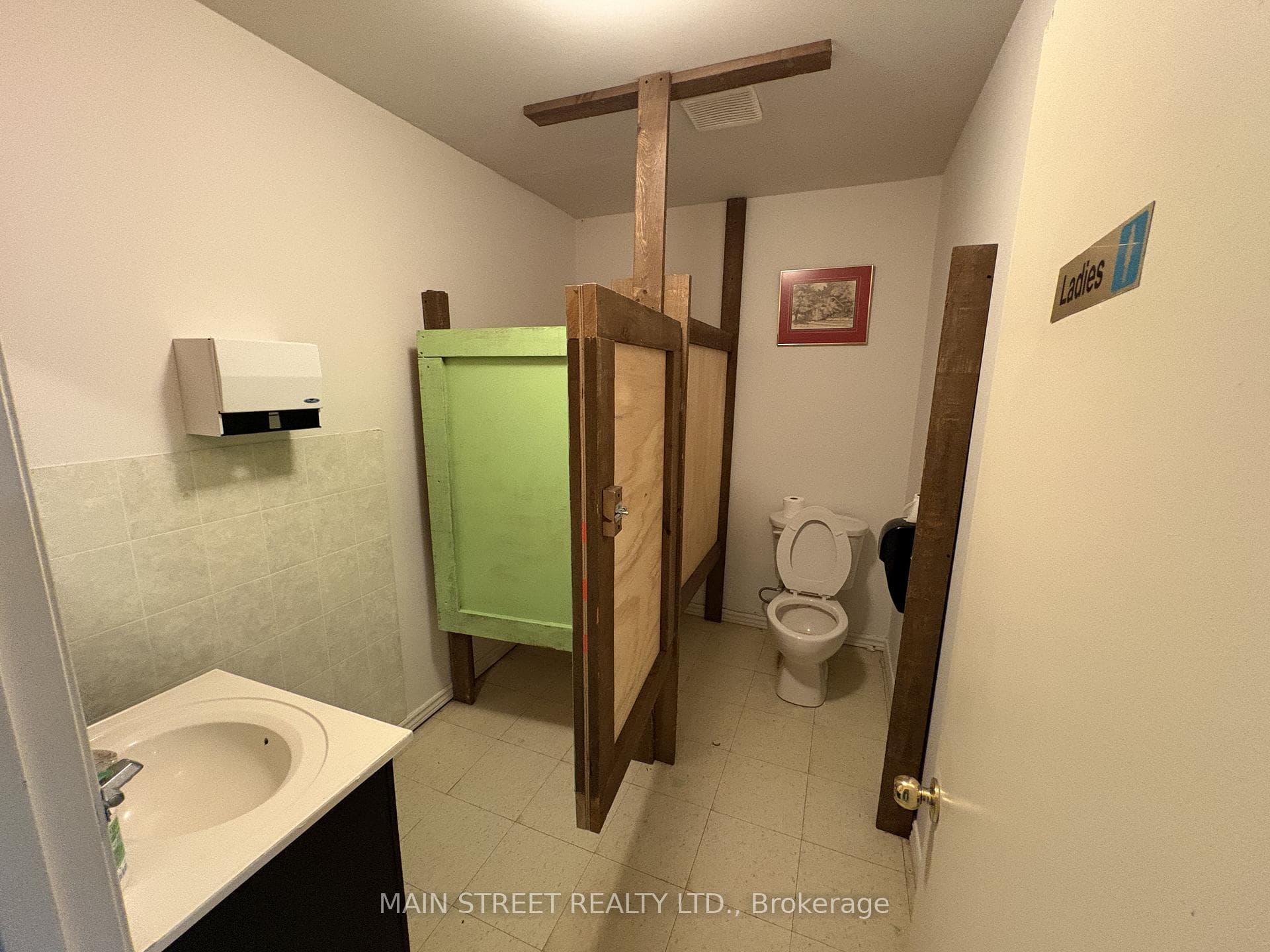 280 Bells Lane photo 19