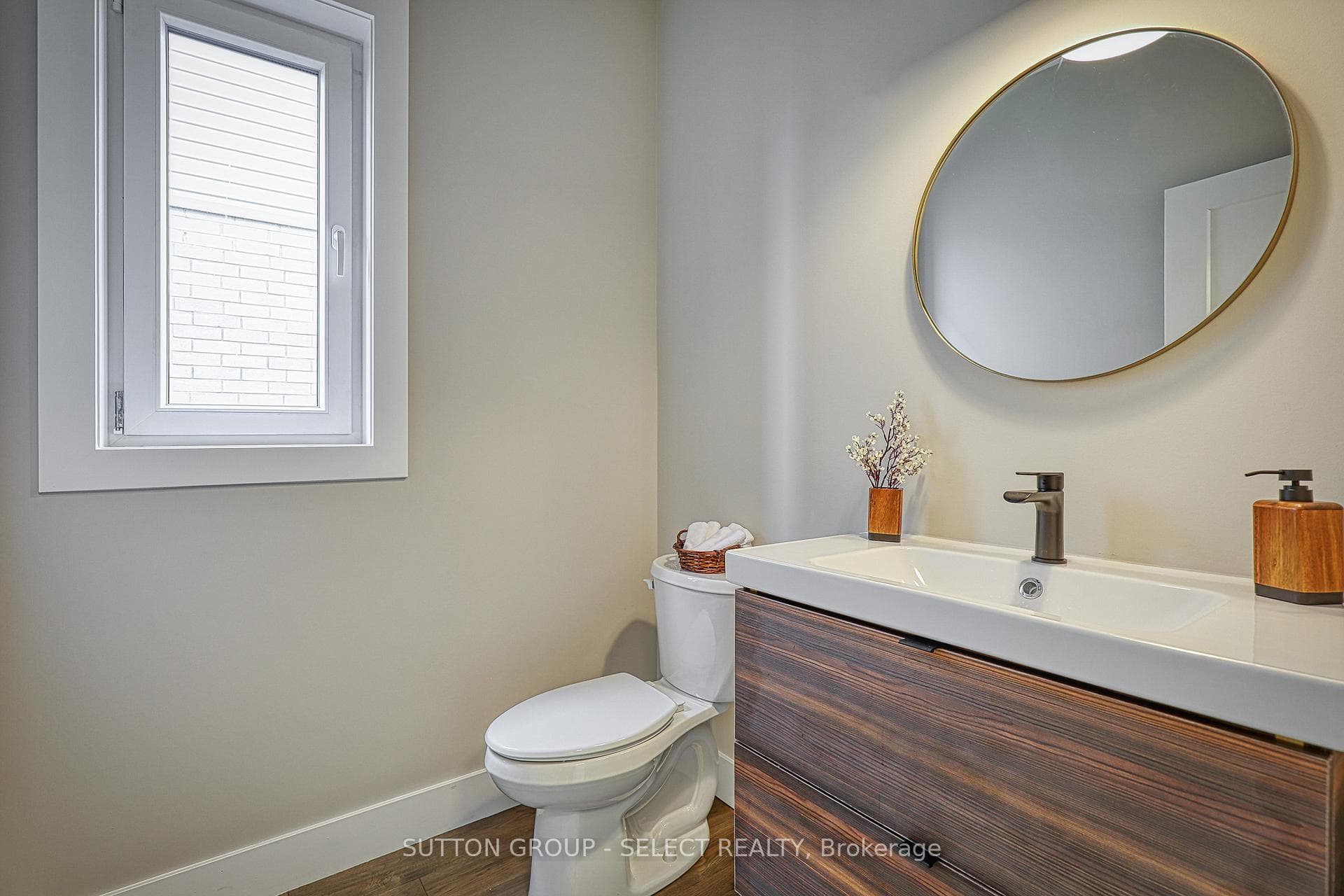 19 ALEXANDER Circle photo 6