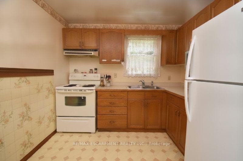 6 Viscount Road photo 5