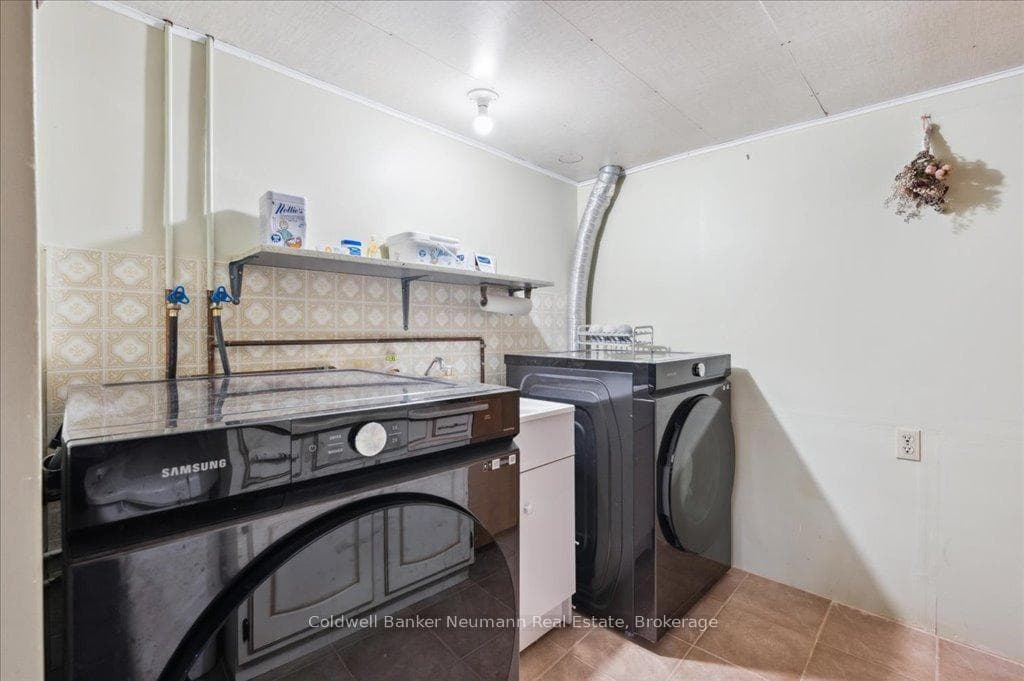 180 Southwood Drive photo 31