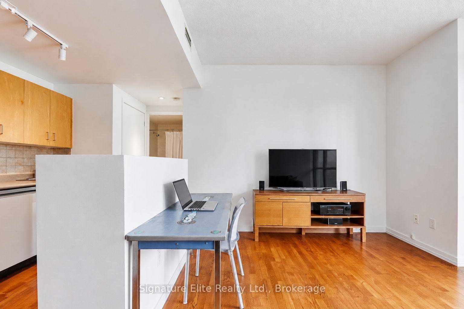 281 Mutual Street Unit 608 photo 12