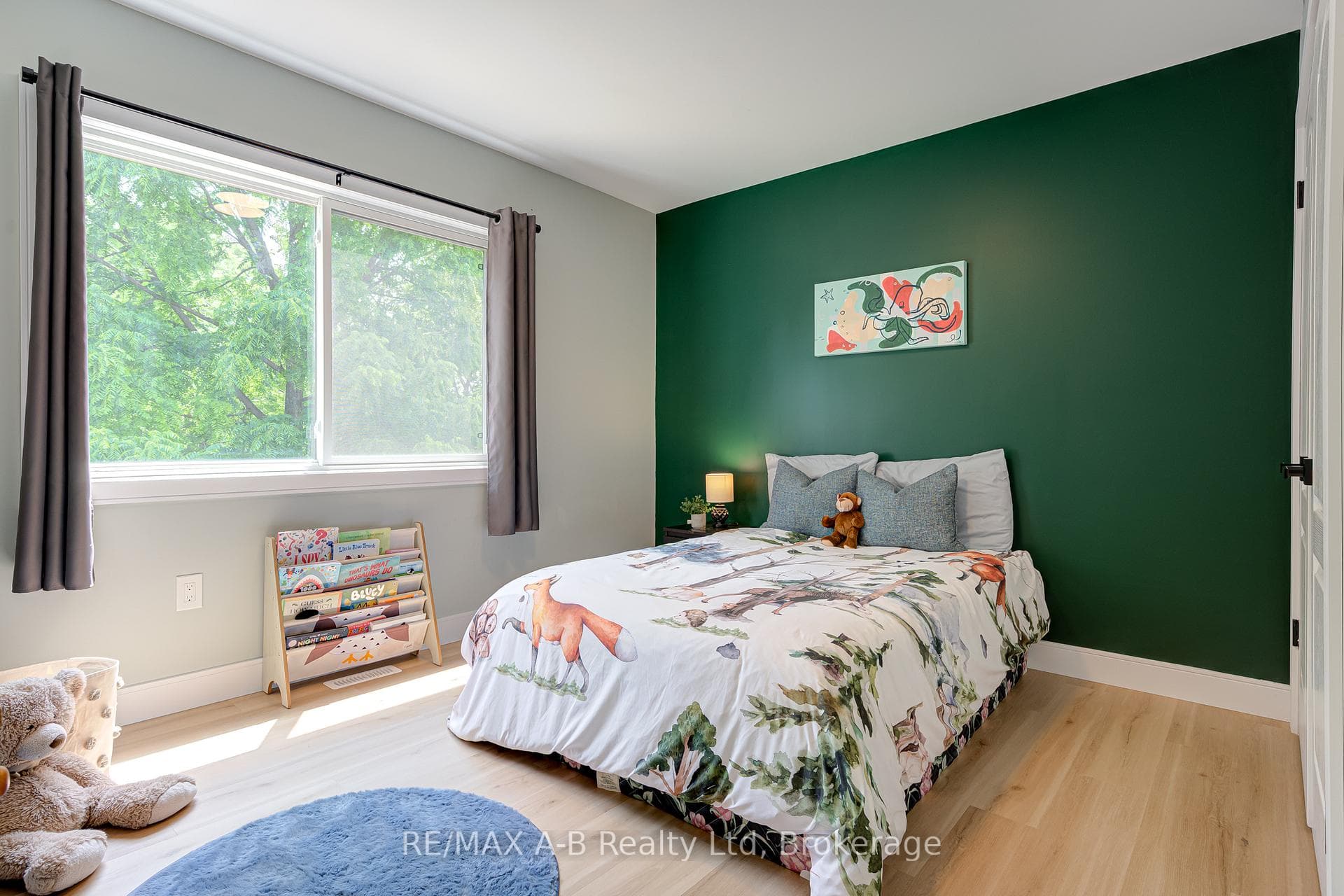 261 Albert Street photo 36